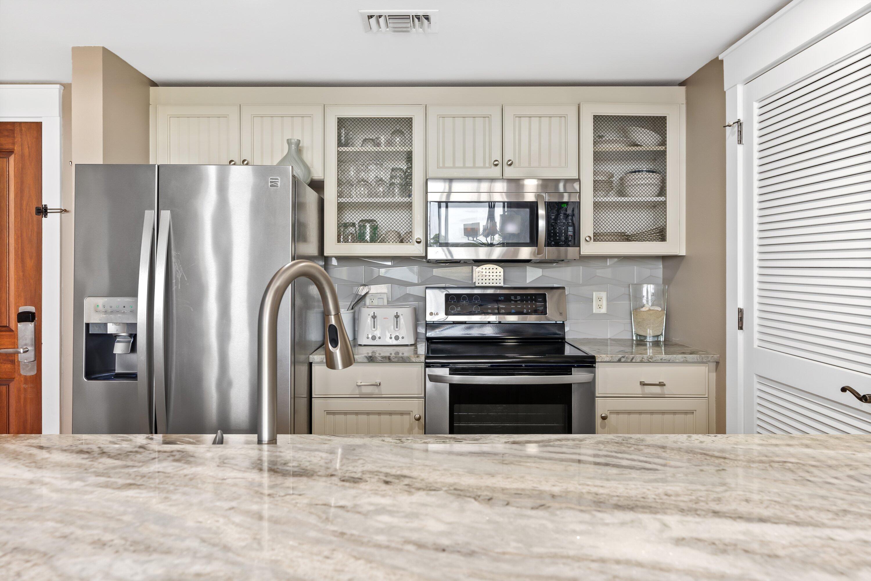 9100 Baytowne Wharf Boulevard, 470/472