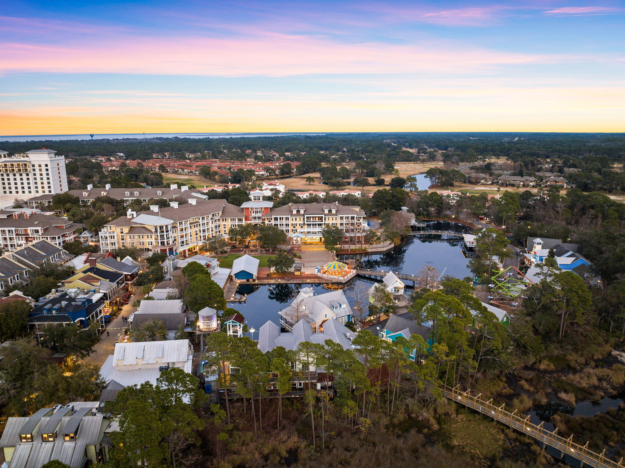 9100 Baytowne Wharf Boulevard, 470/472