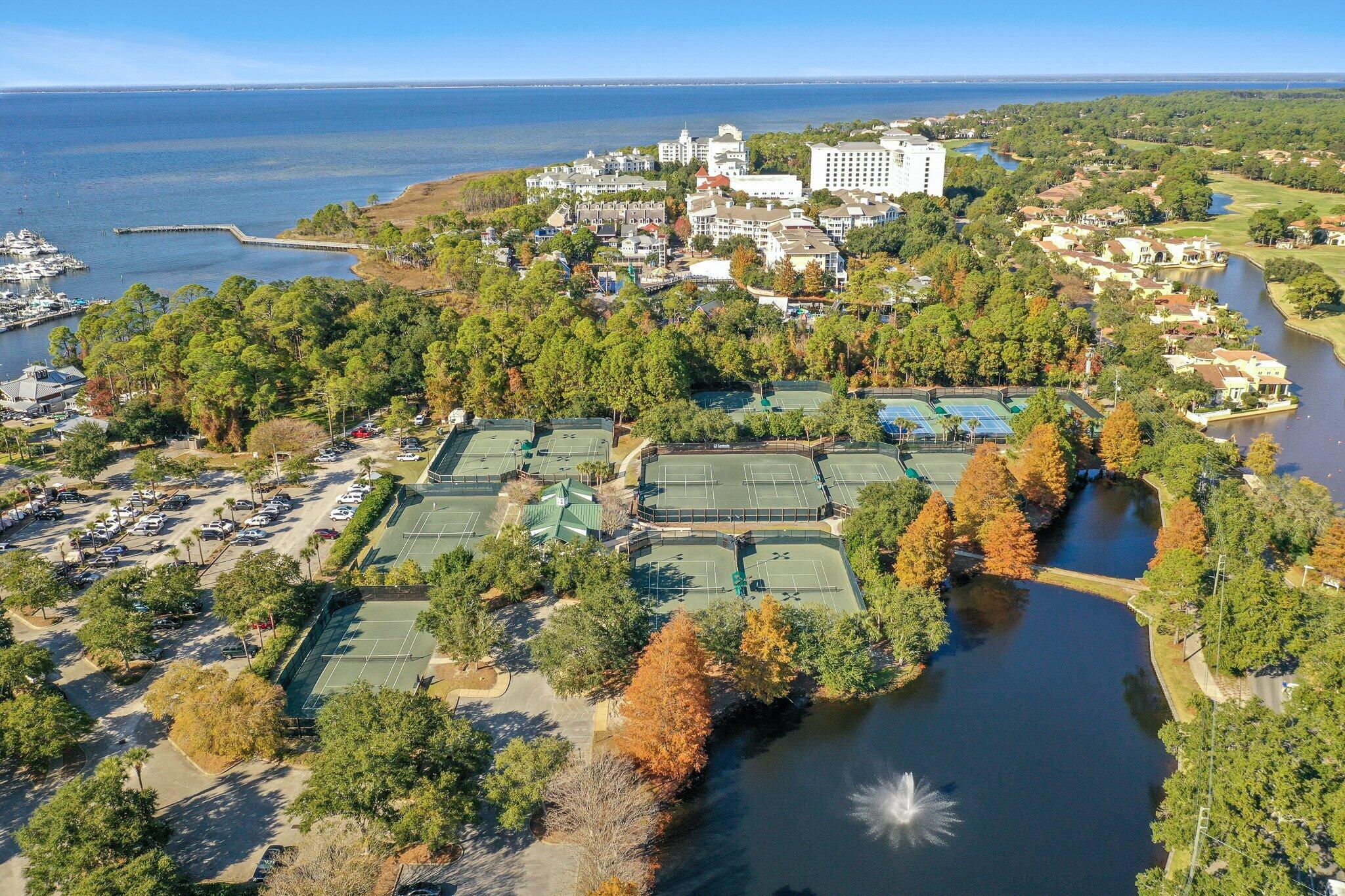 9100 Baytowne Wharf Boulevard, 470/472