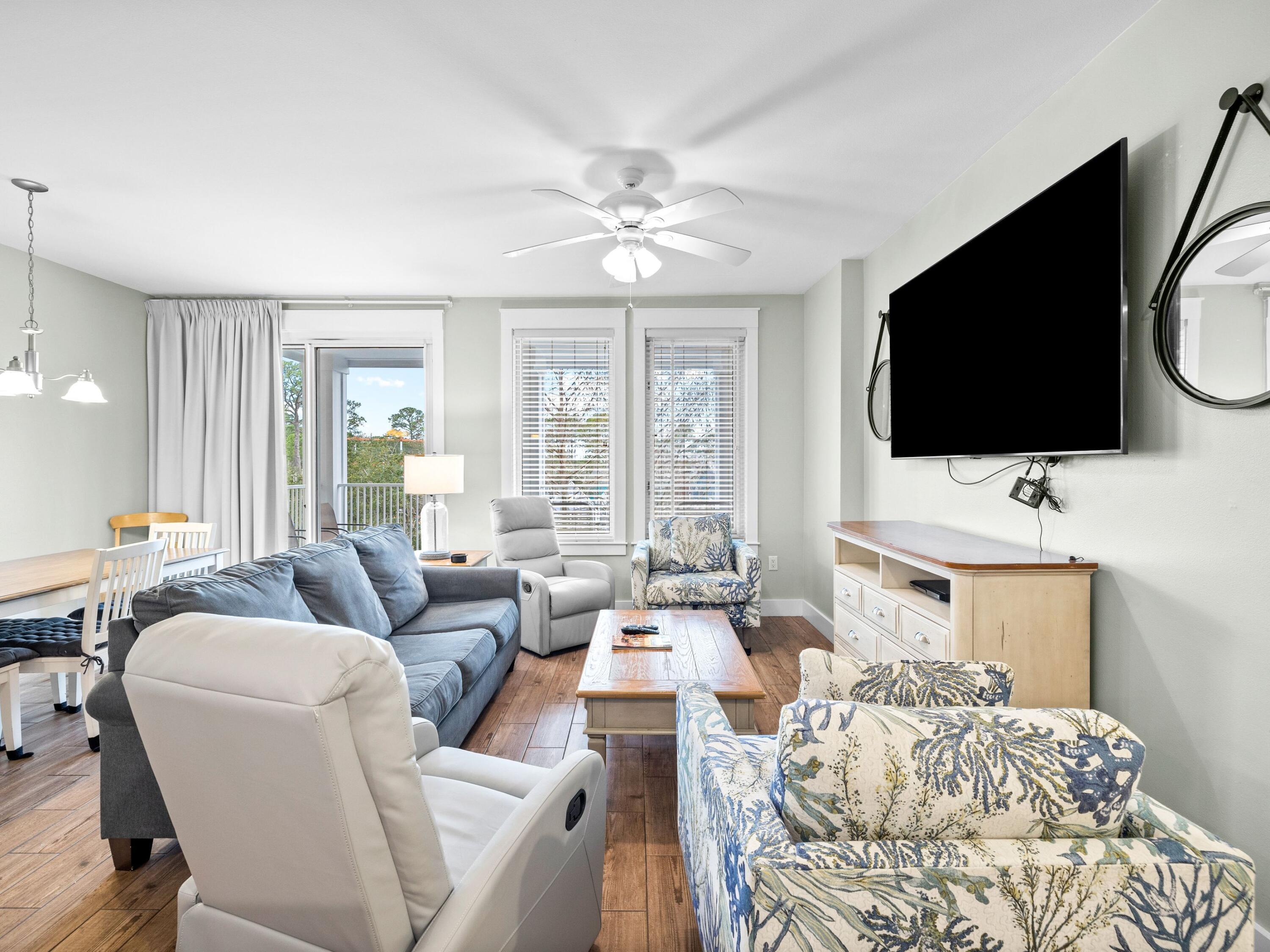 9100 Baytowne Wharf Boulevard, 374/376