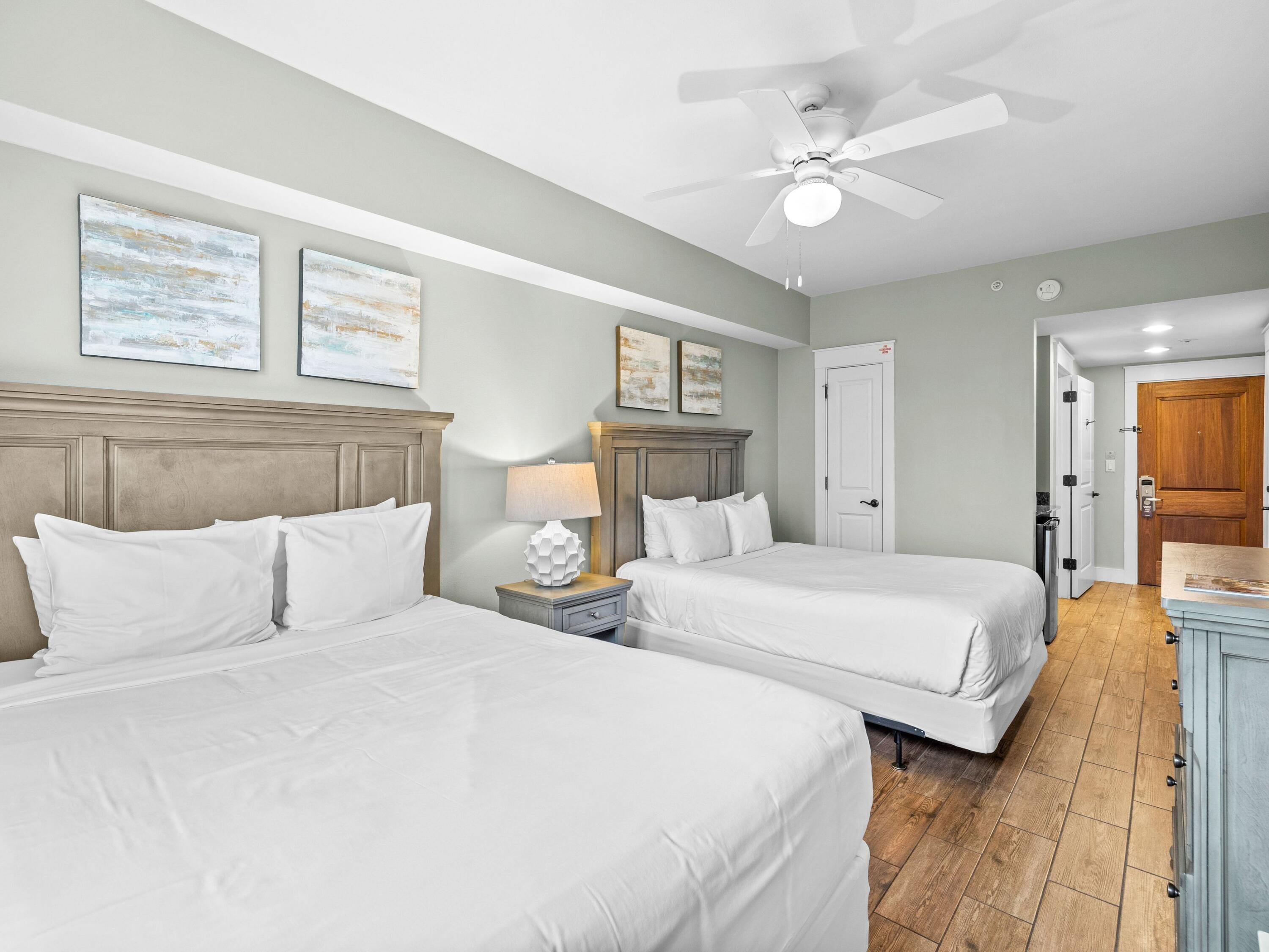 9100 Baytowne Wharf Boulevard, 374/376