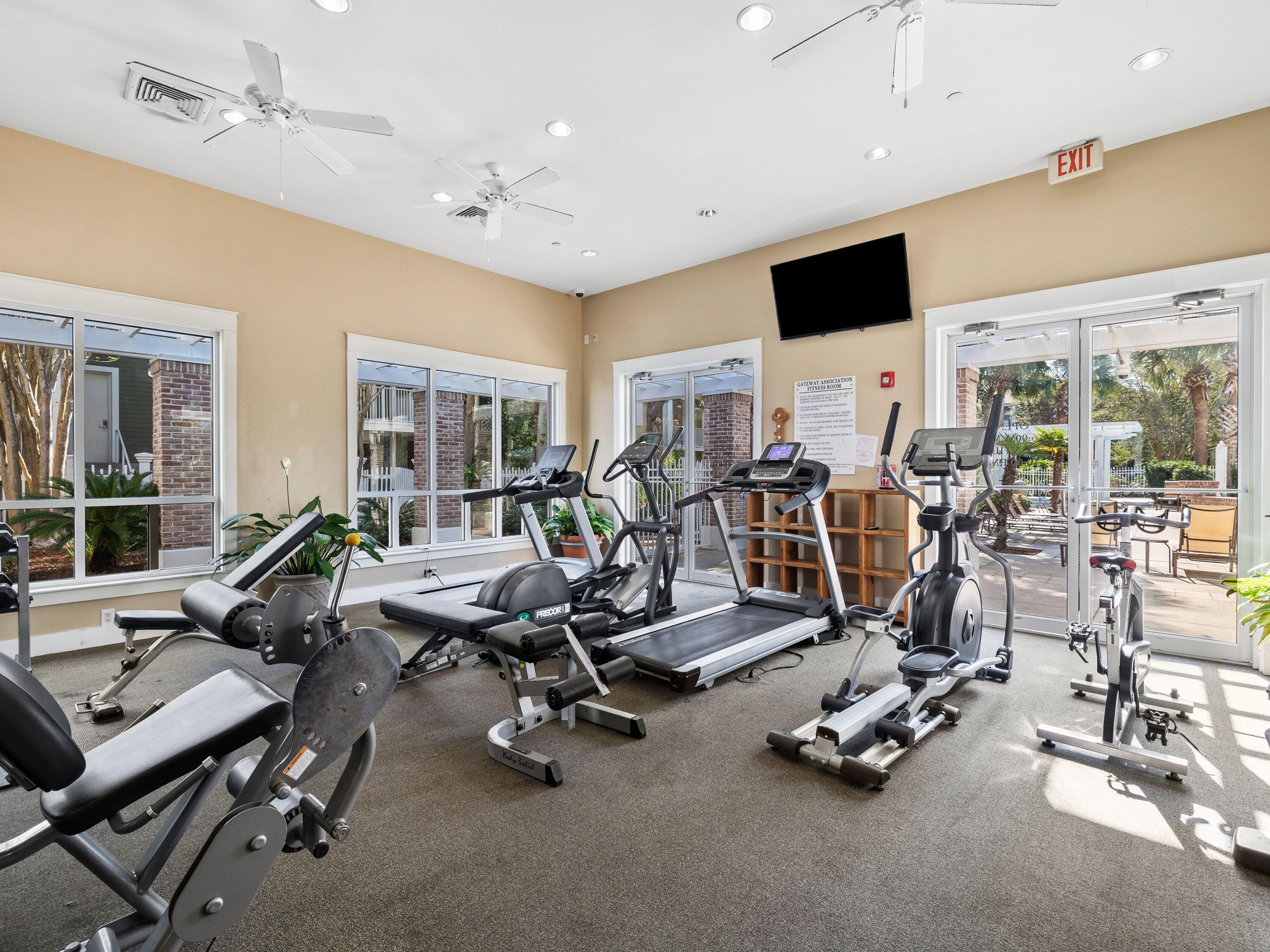 9100 Baytowne Wharf Boulevard, 374/376