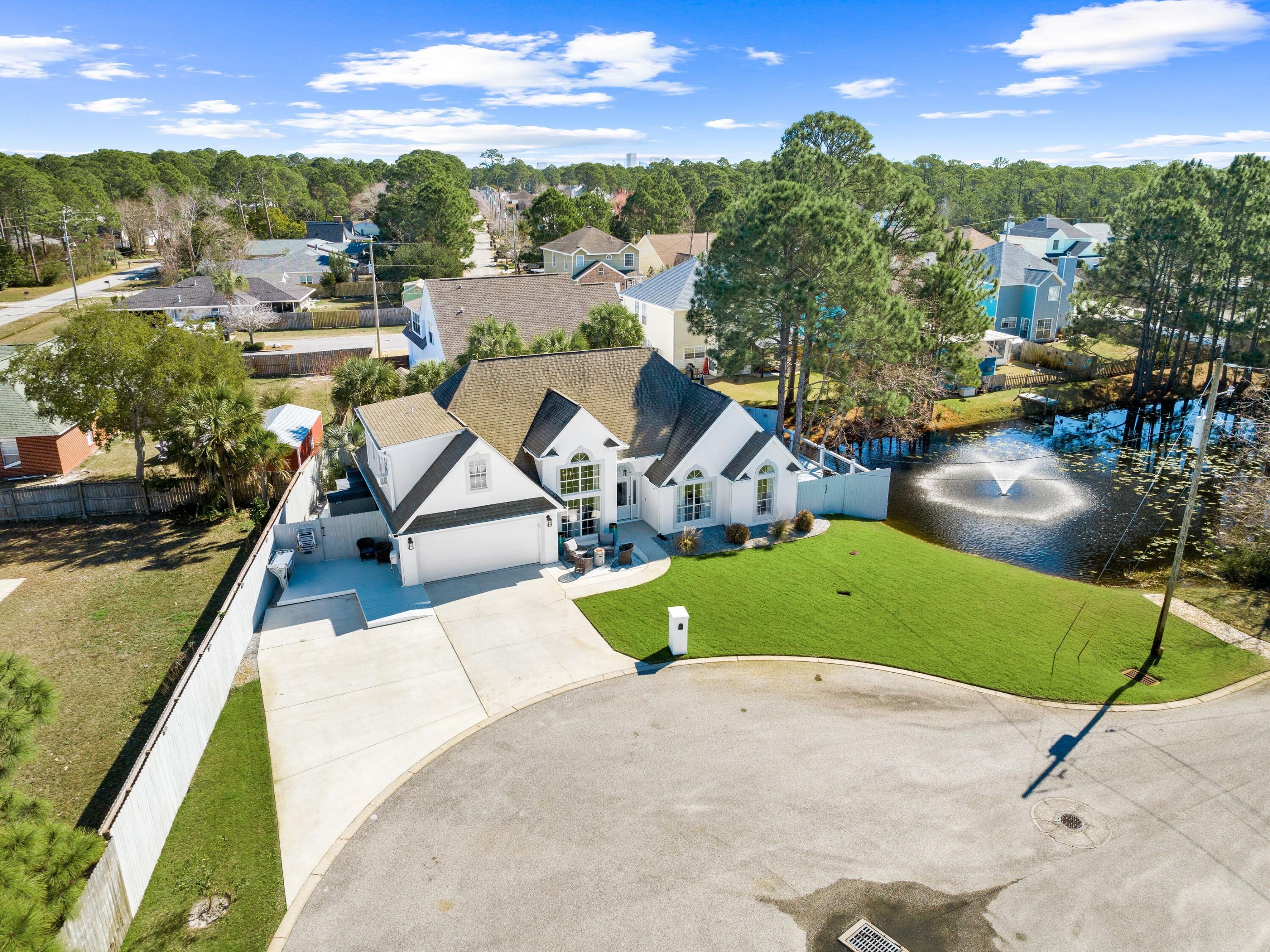 94 Hidden Lakes Circle