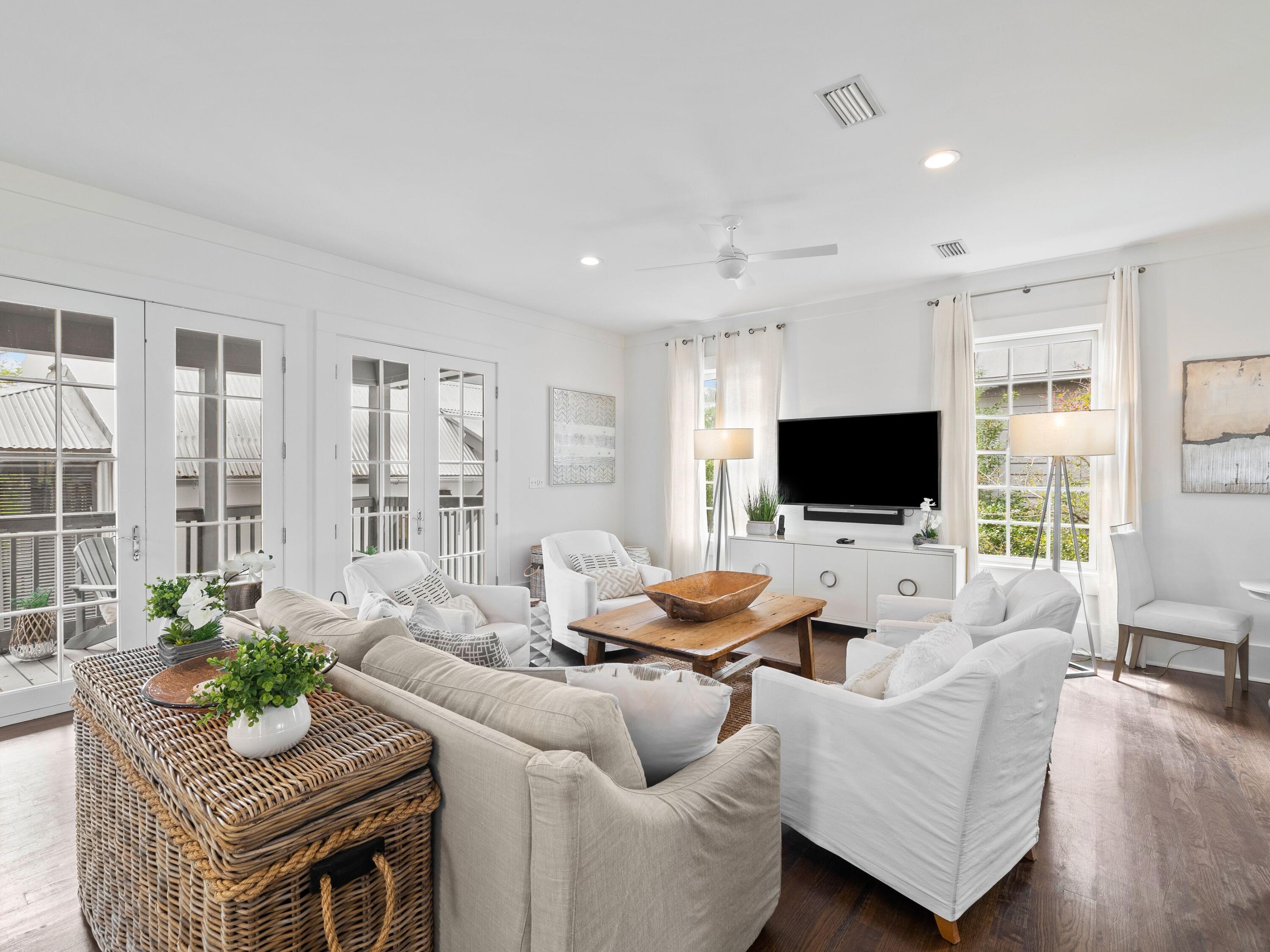 16 Abaco Lane