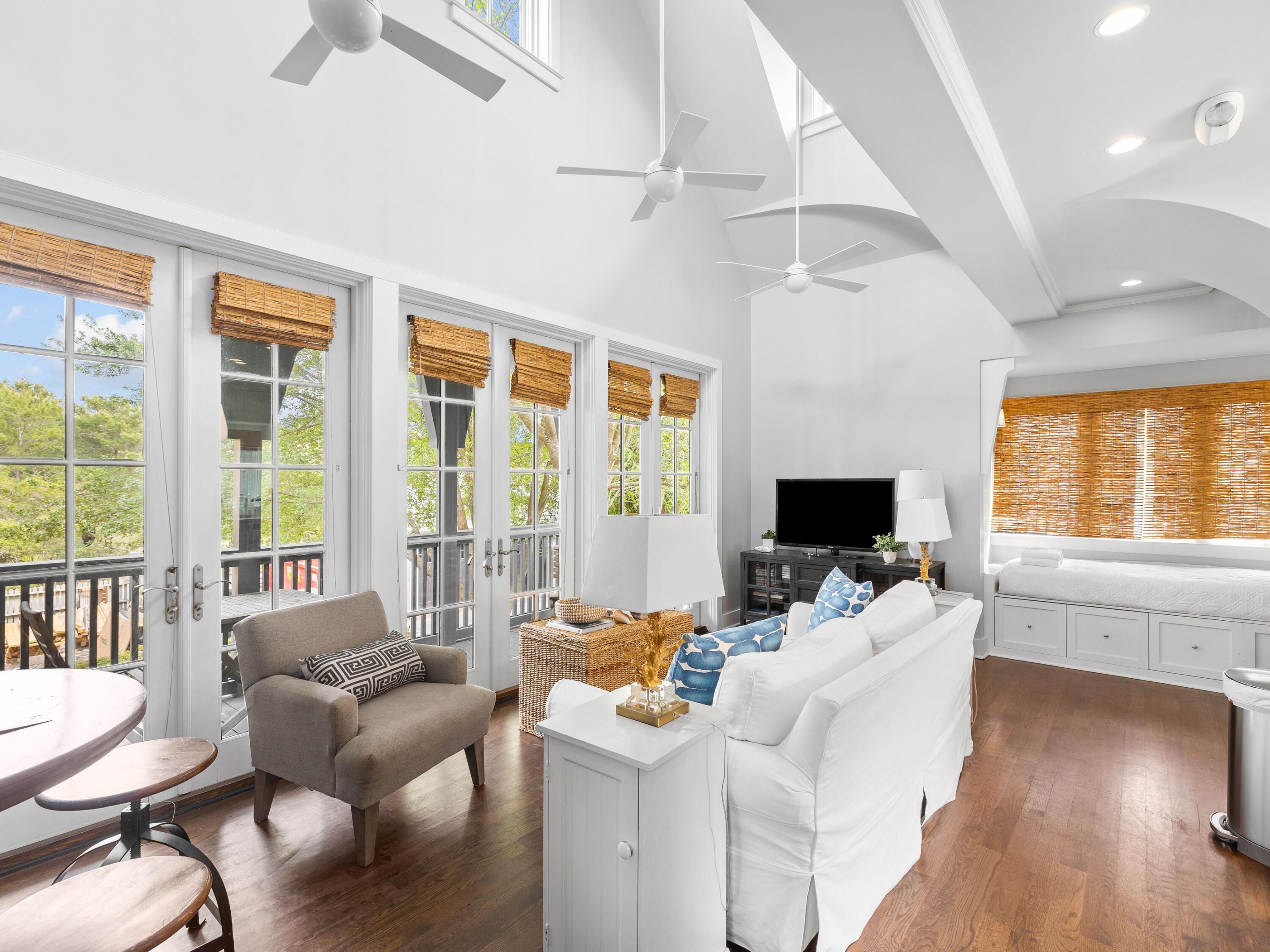 16 Abaco Lane