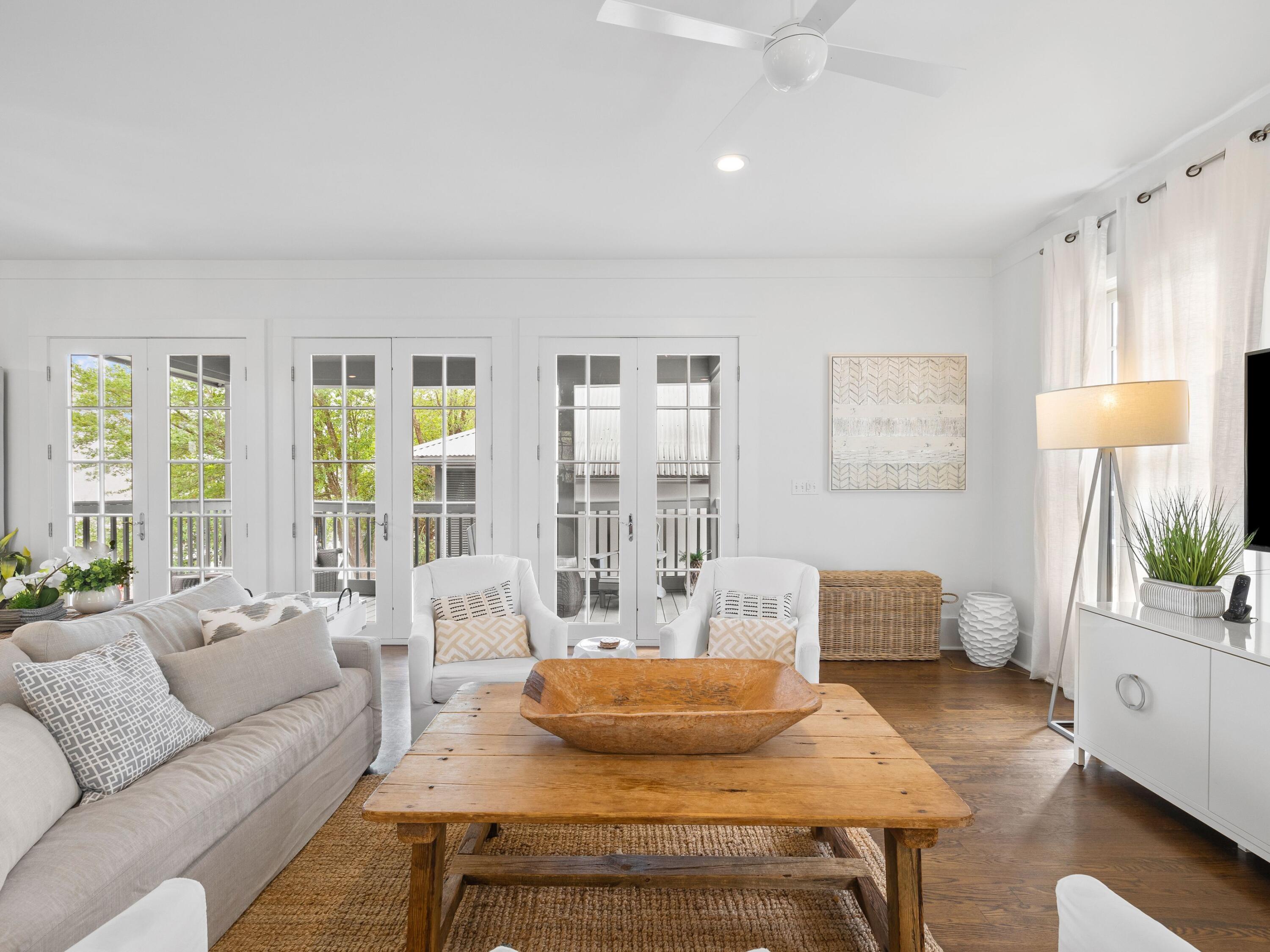 16 Abaco Lane