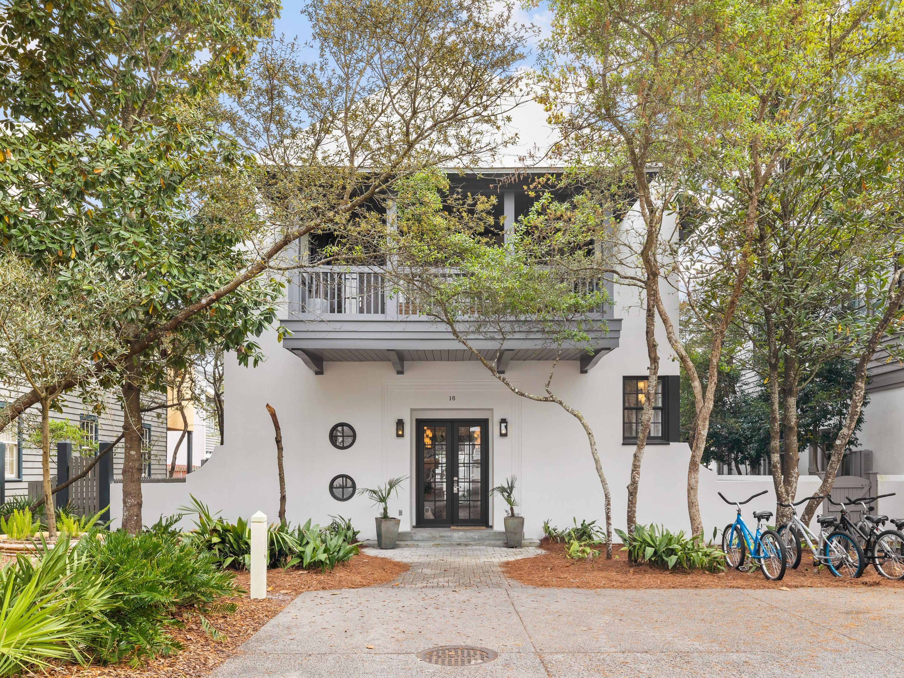 16 Abaco Lane