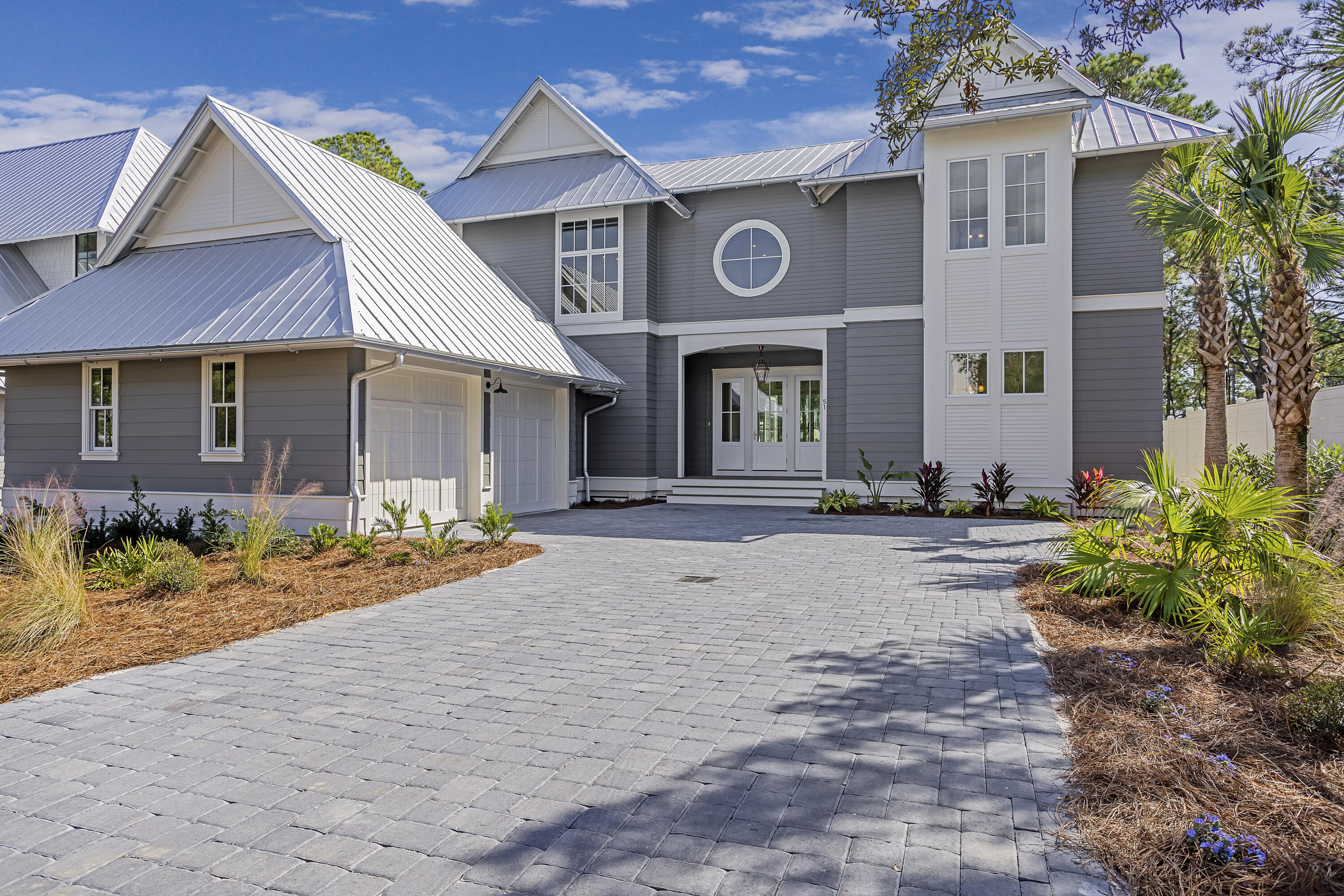 51 Lakeview Drive