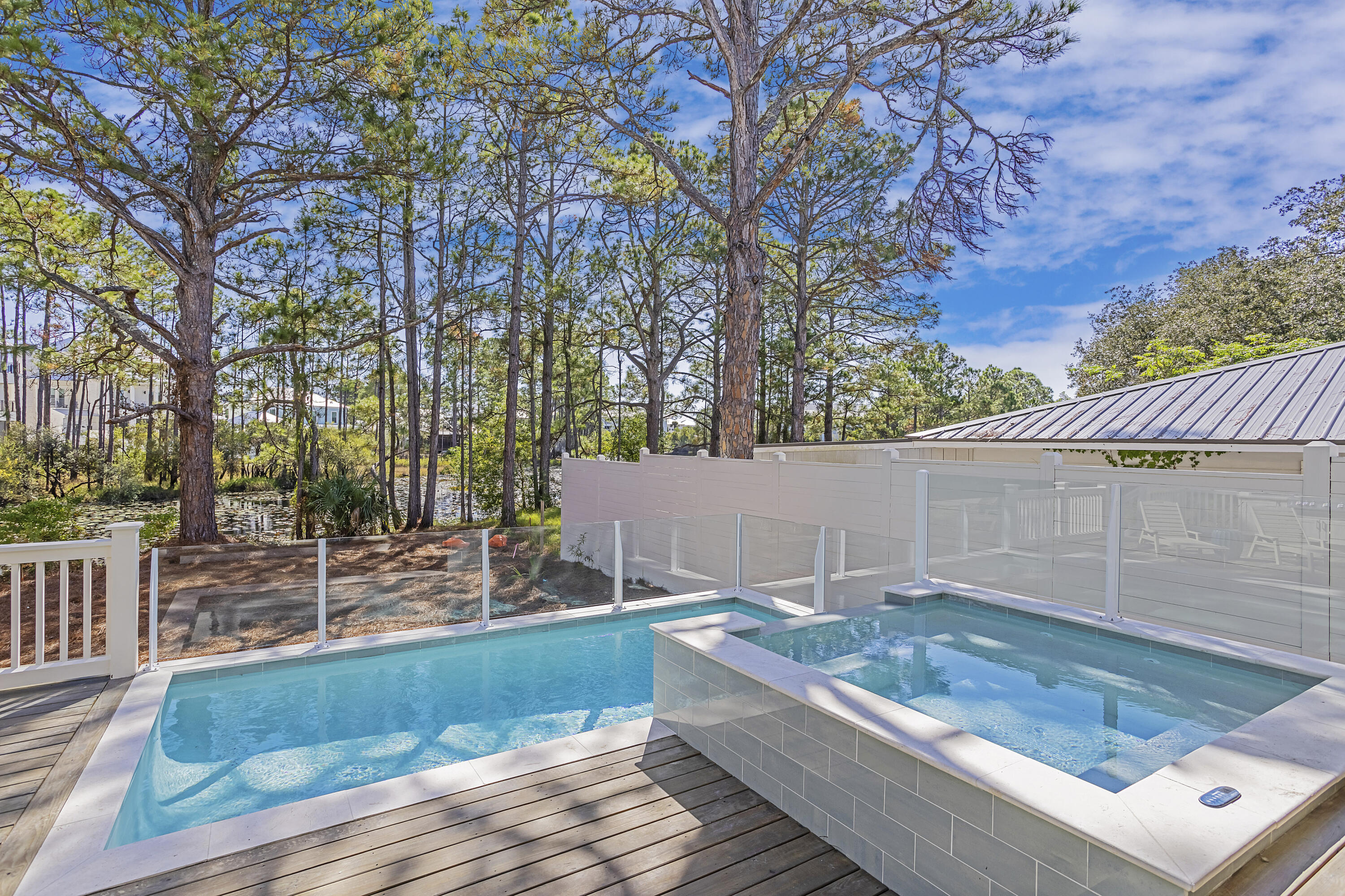 51 Lakeview Drive