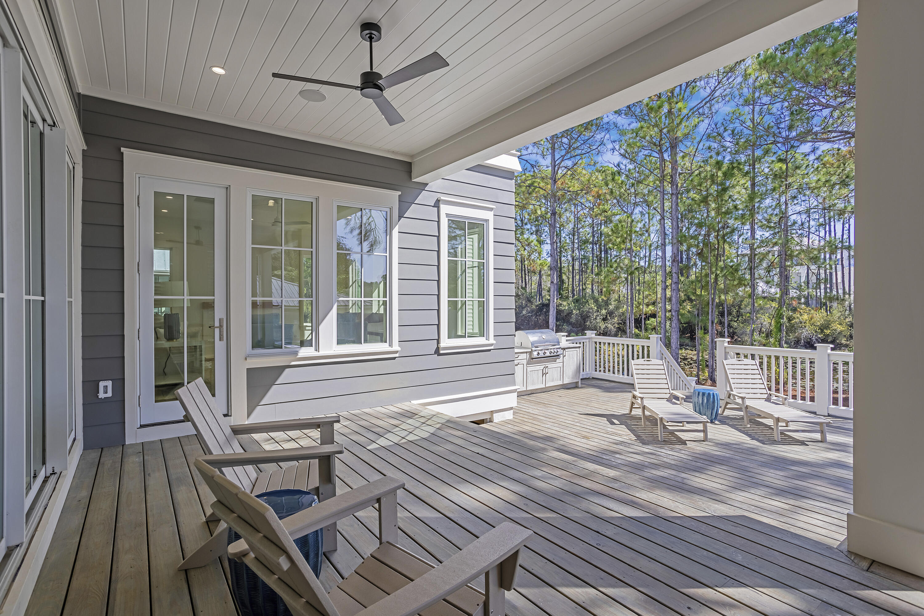 51 Lakeview Drive