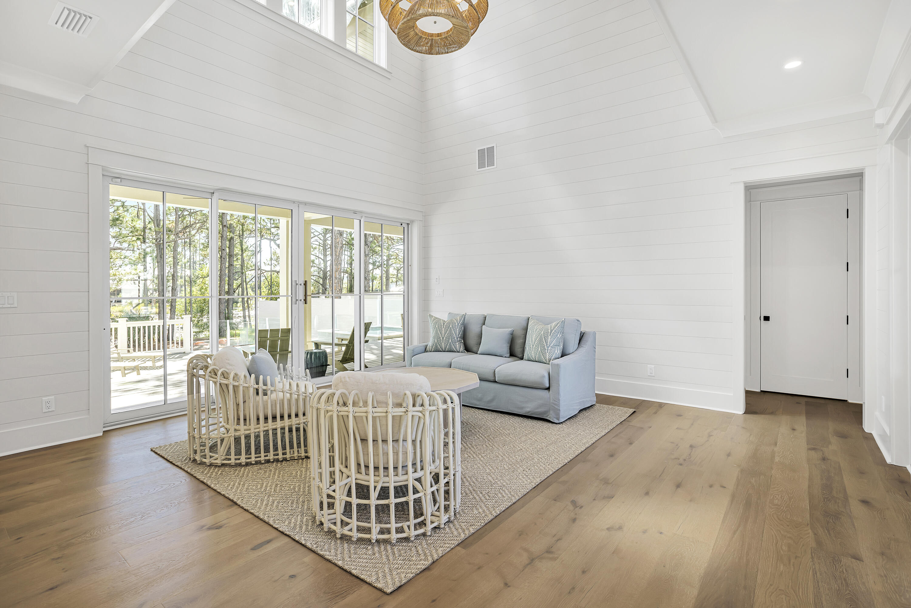 51 Lakeview Drive