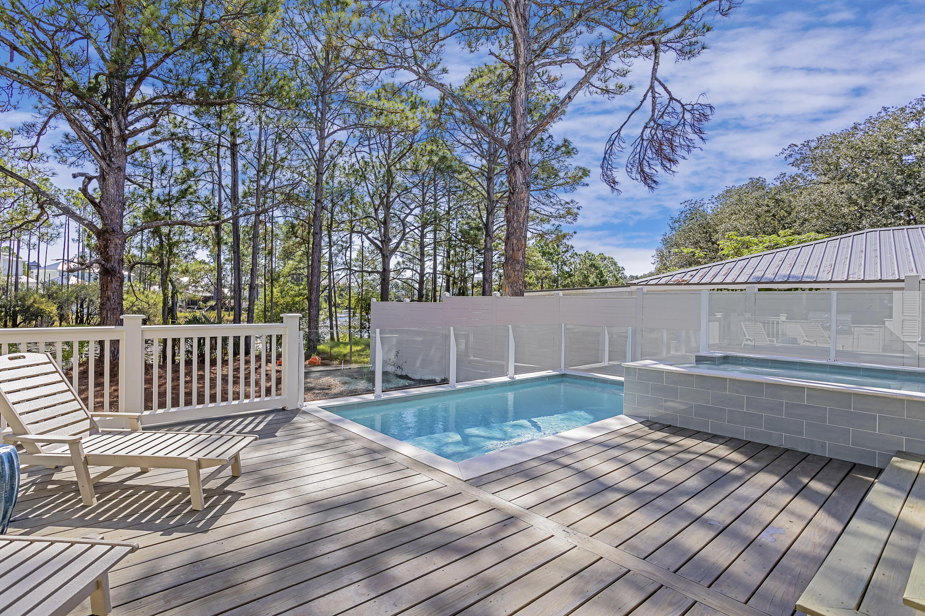 51 Lakeview Drive
