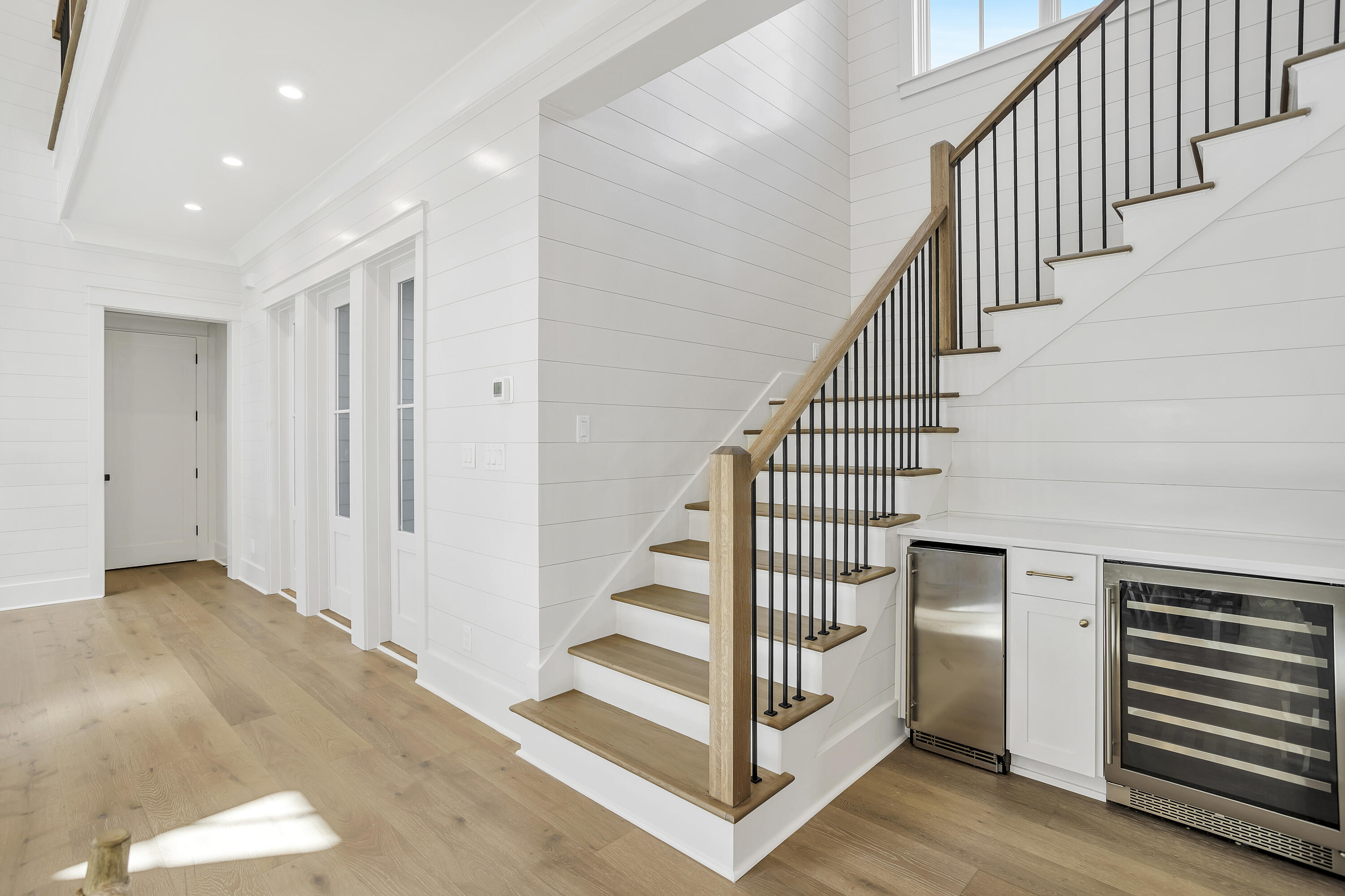 51 Lakeview Drive