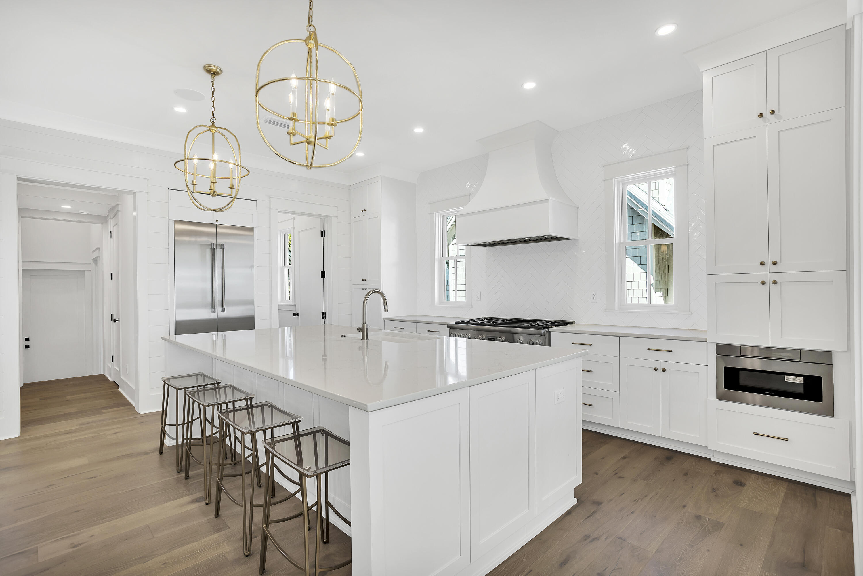 51 Lakeview Drive