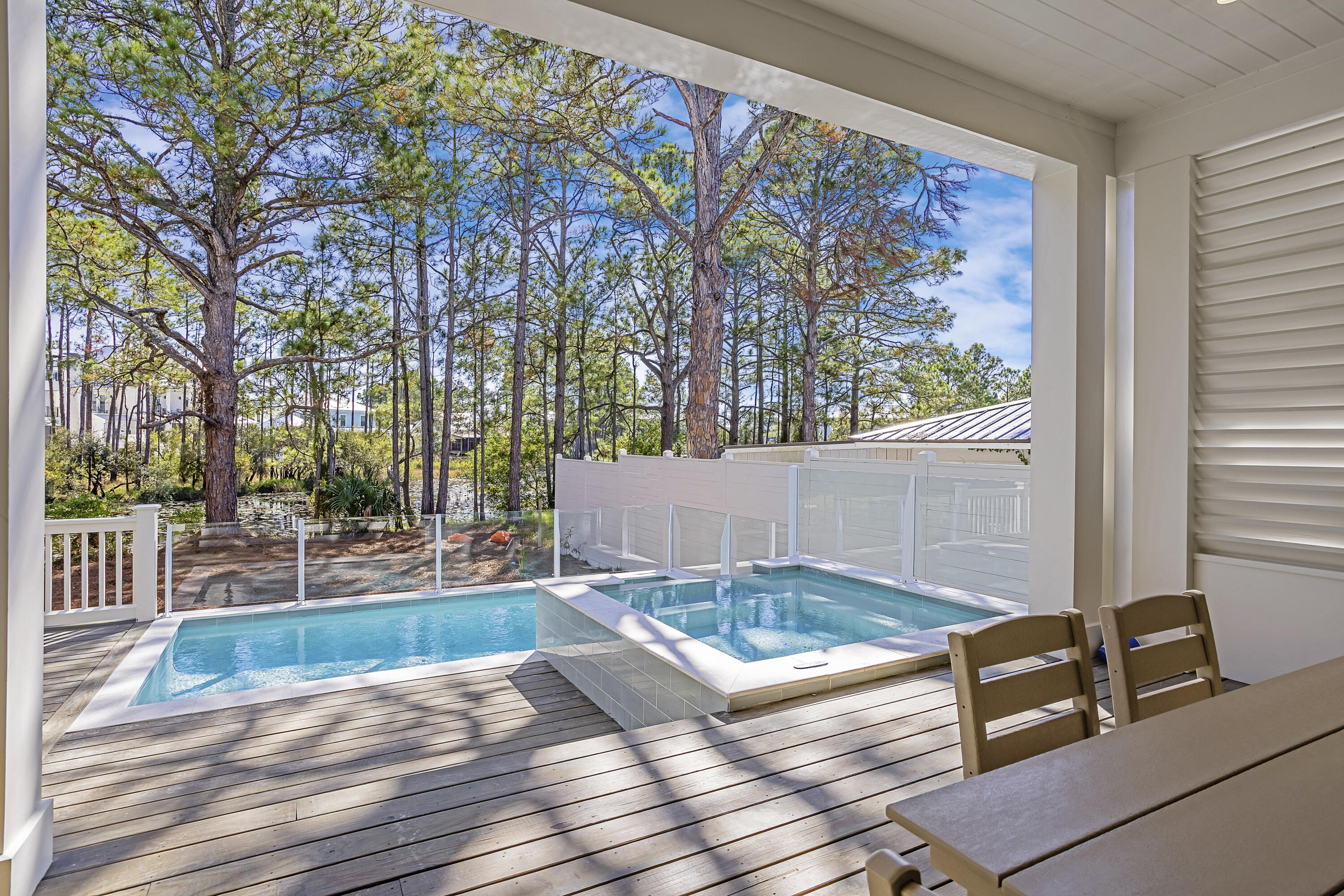 51 Lakeview Drive