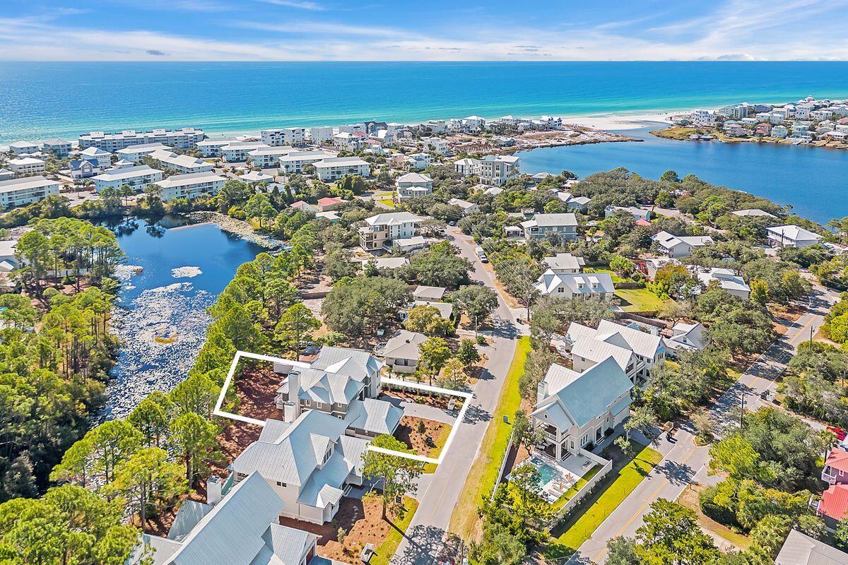 51 Lakeview Drive