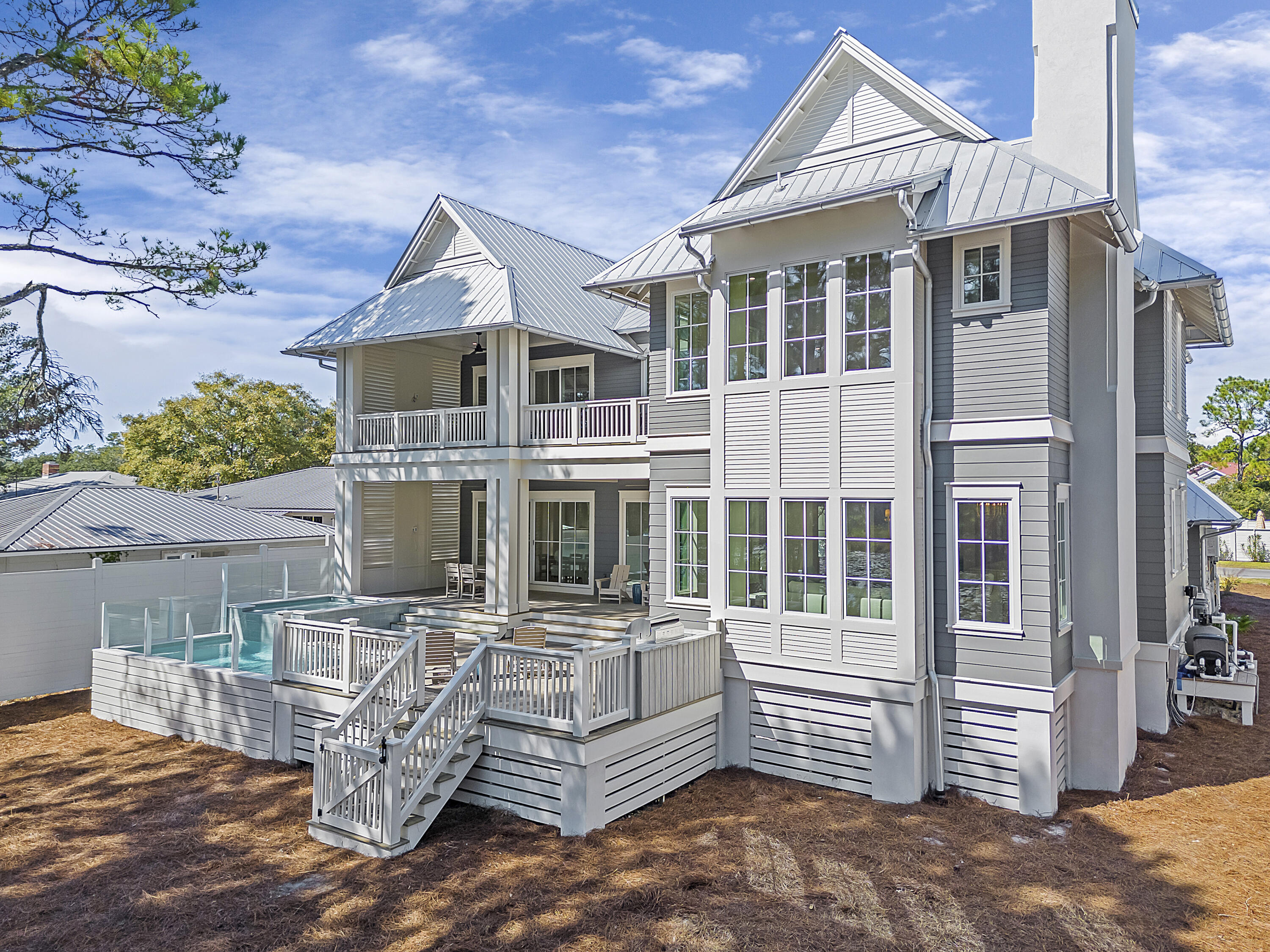 51 Lakeview Drive