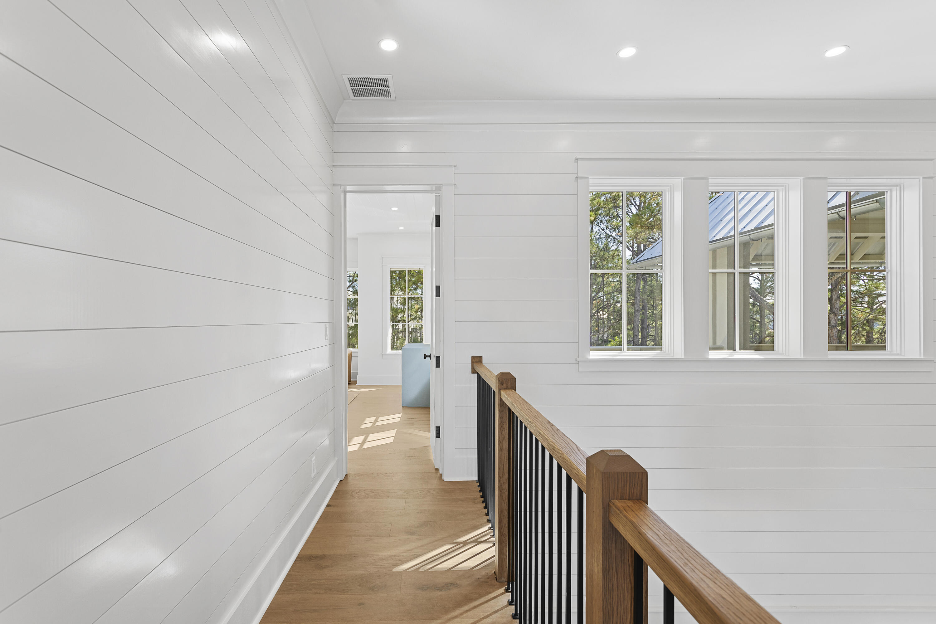 51 Lakeview Drive
