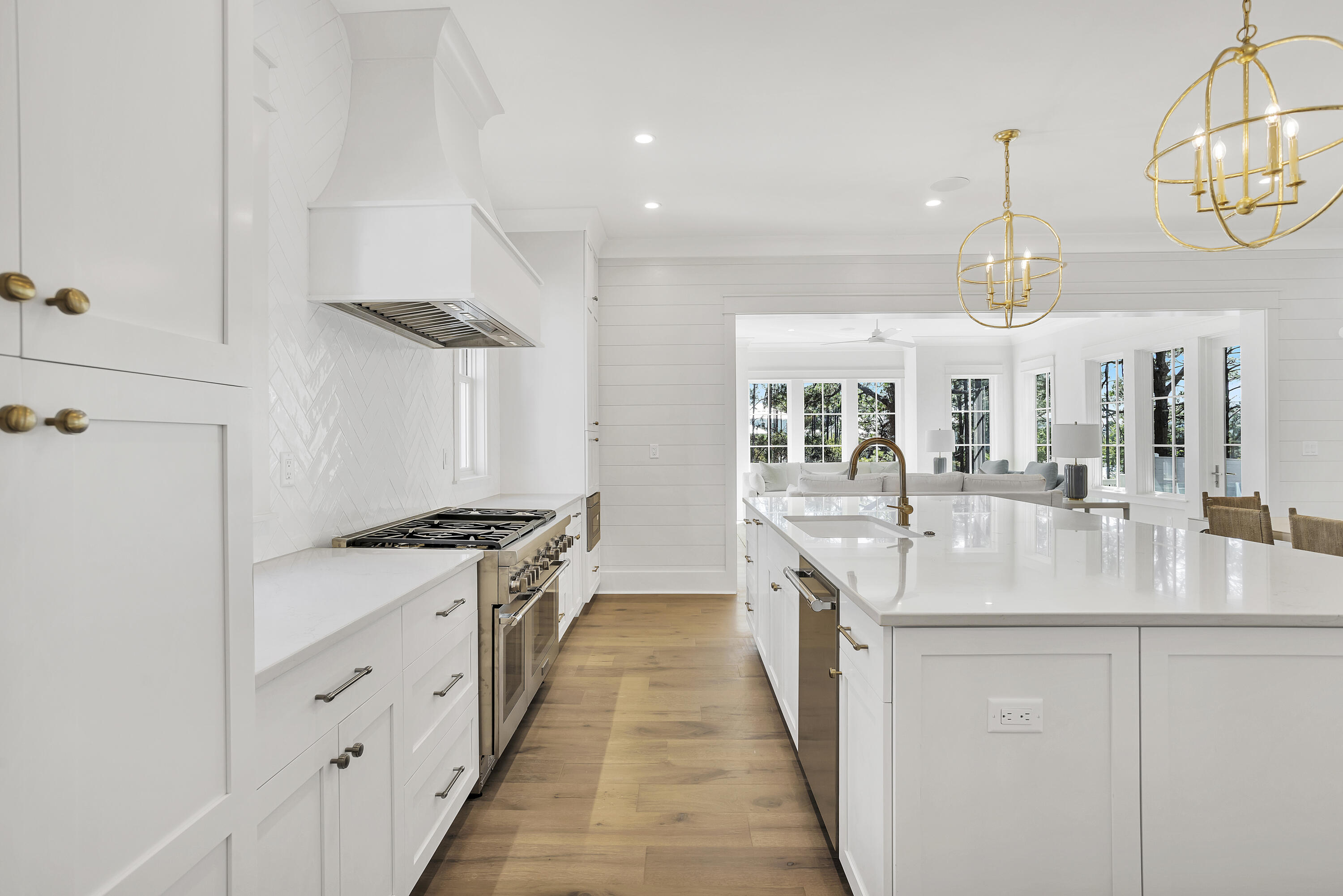 51 Lakeview Drive