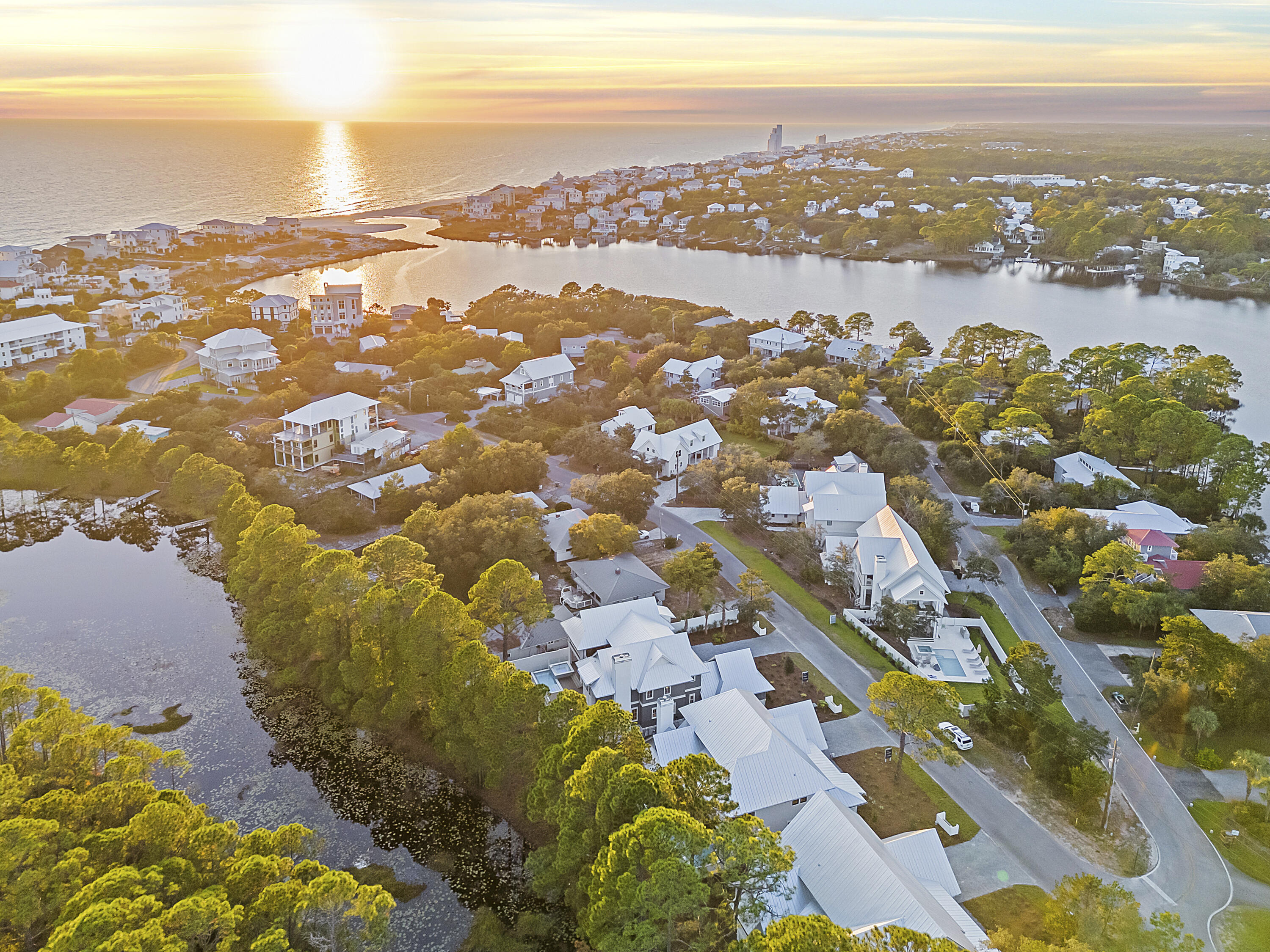 51 Lakeview Drive