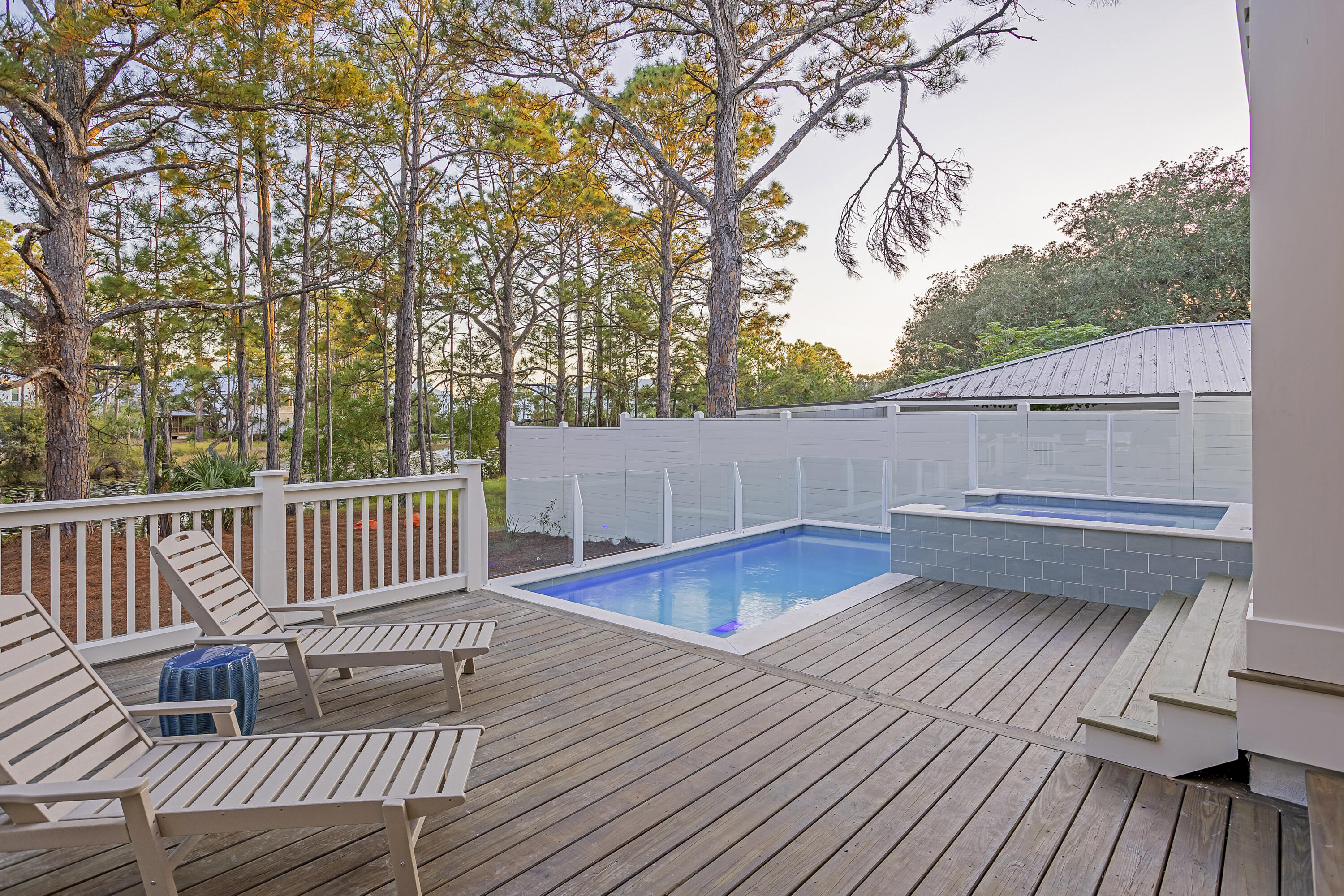 51 Lakeview Drive