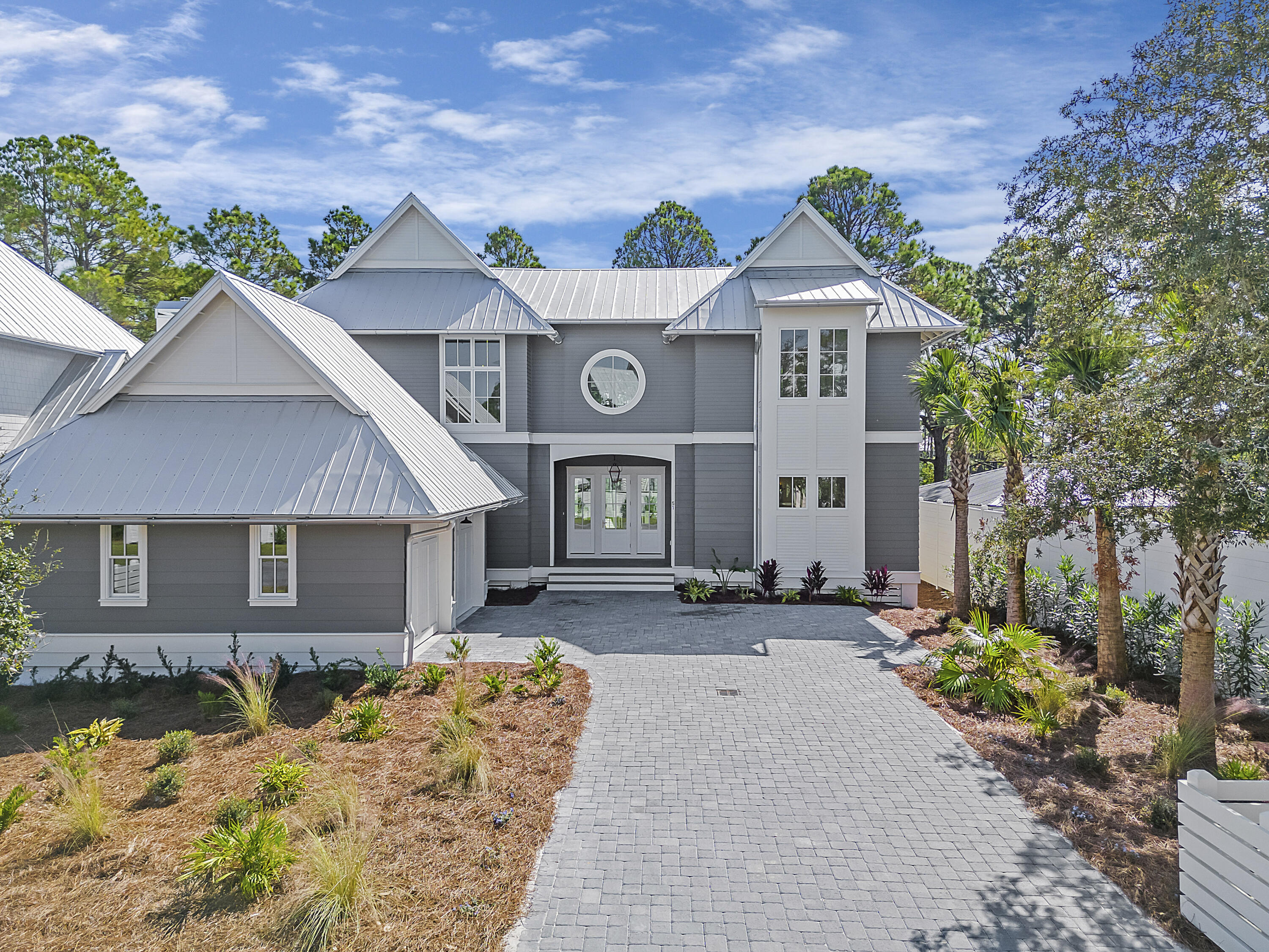 51 Lakeview Drive