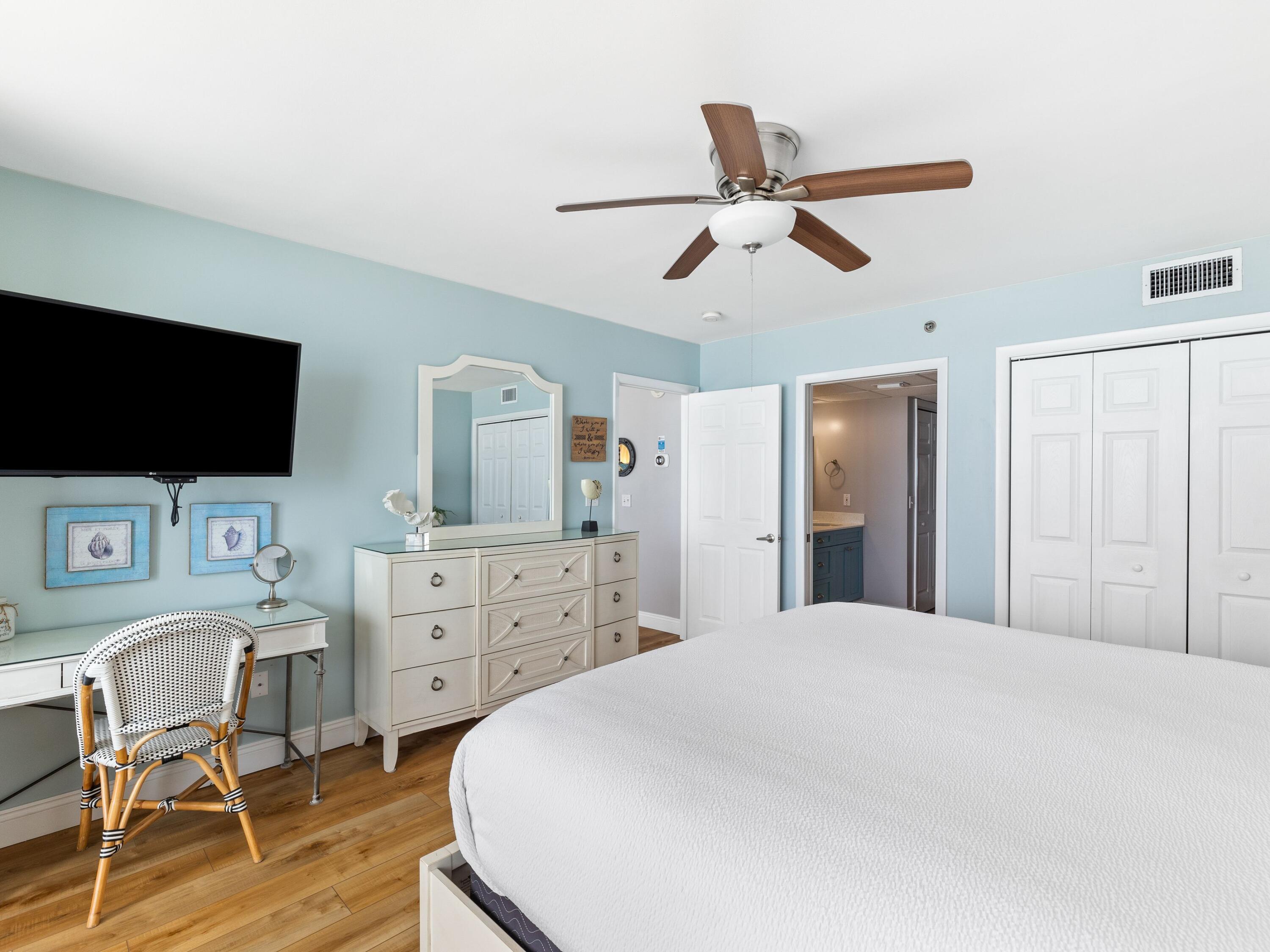 10515 Front Beach Road, 405