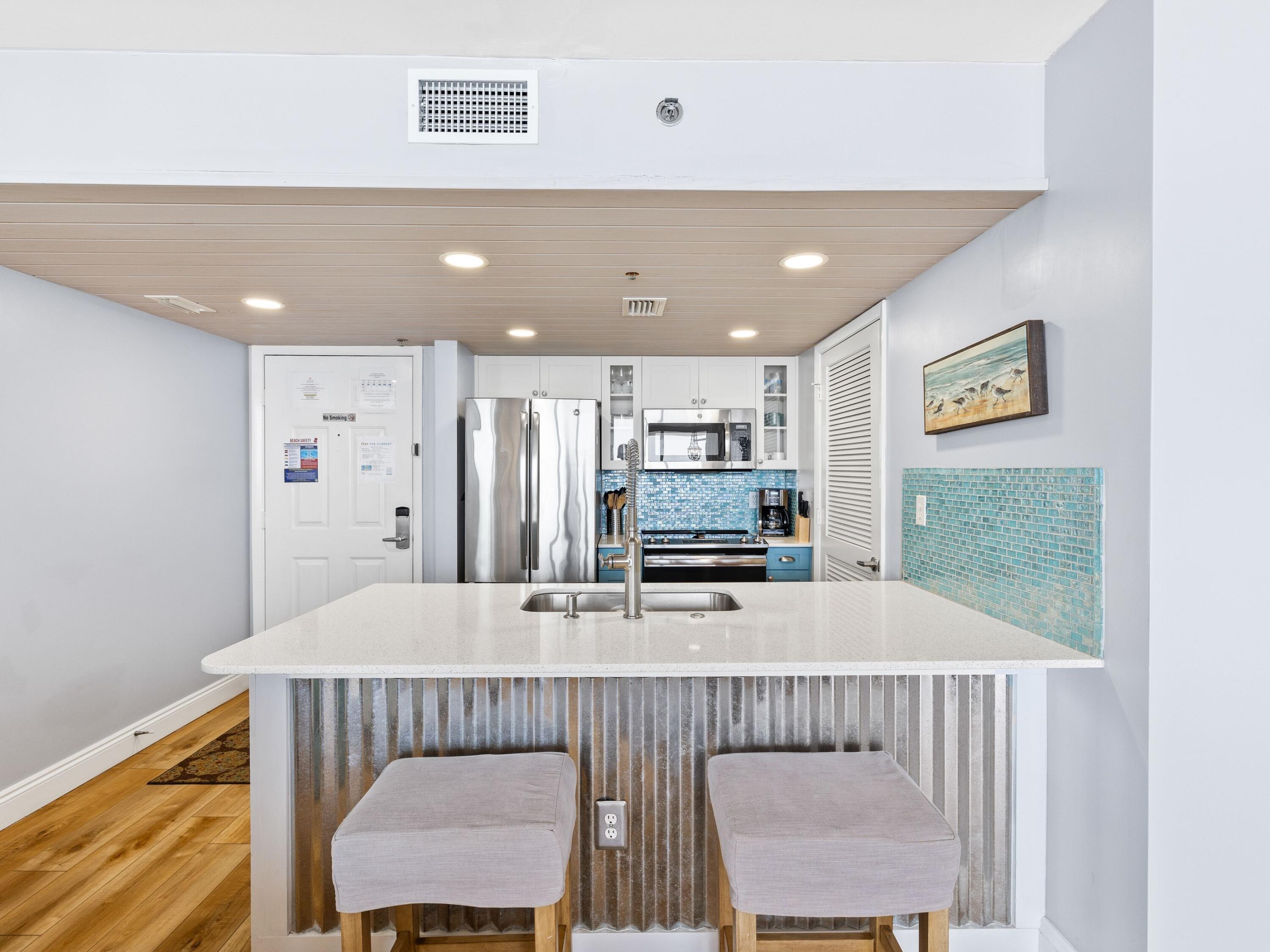 10515 Front Beach Road, 405