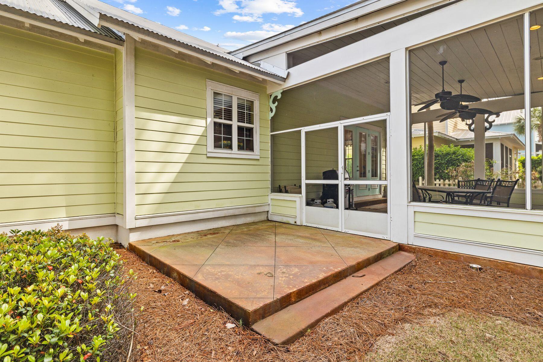 2105 Hideaway Cove