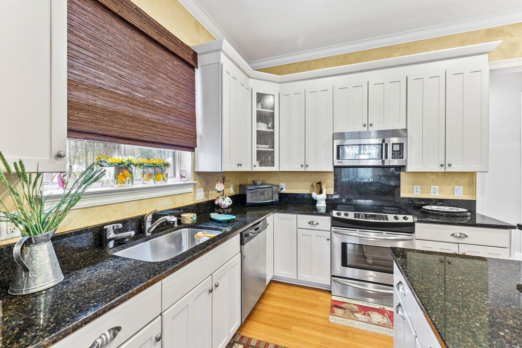 2105 Hideaway Cove