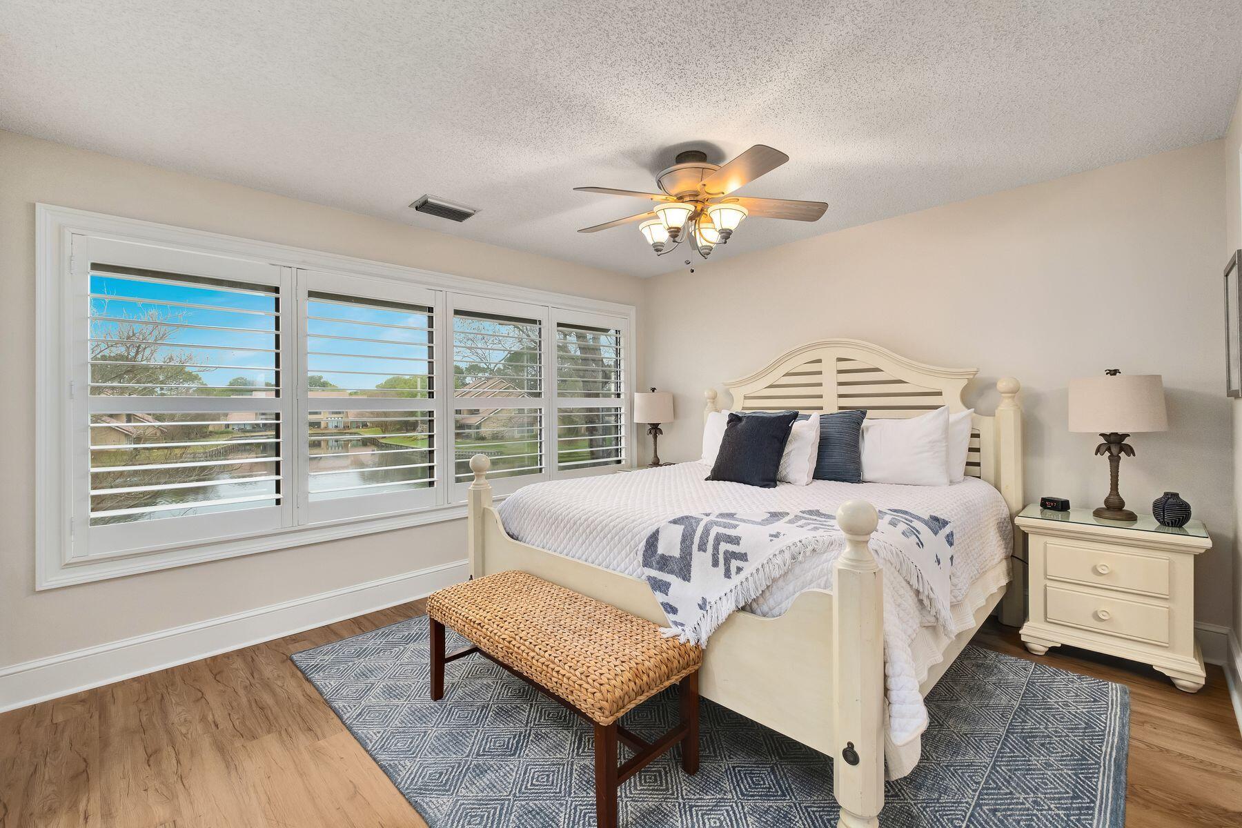5075 Beachwalk Way