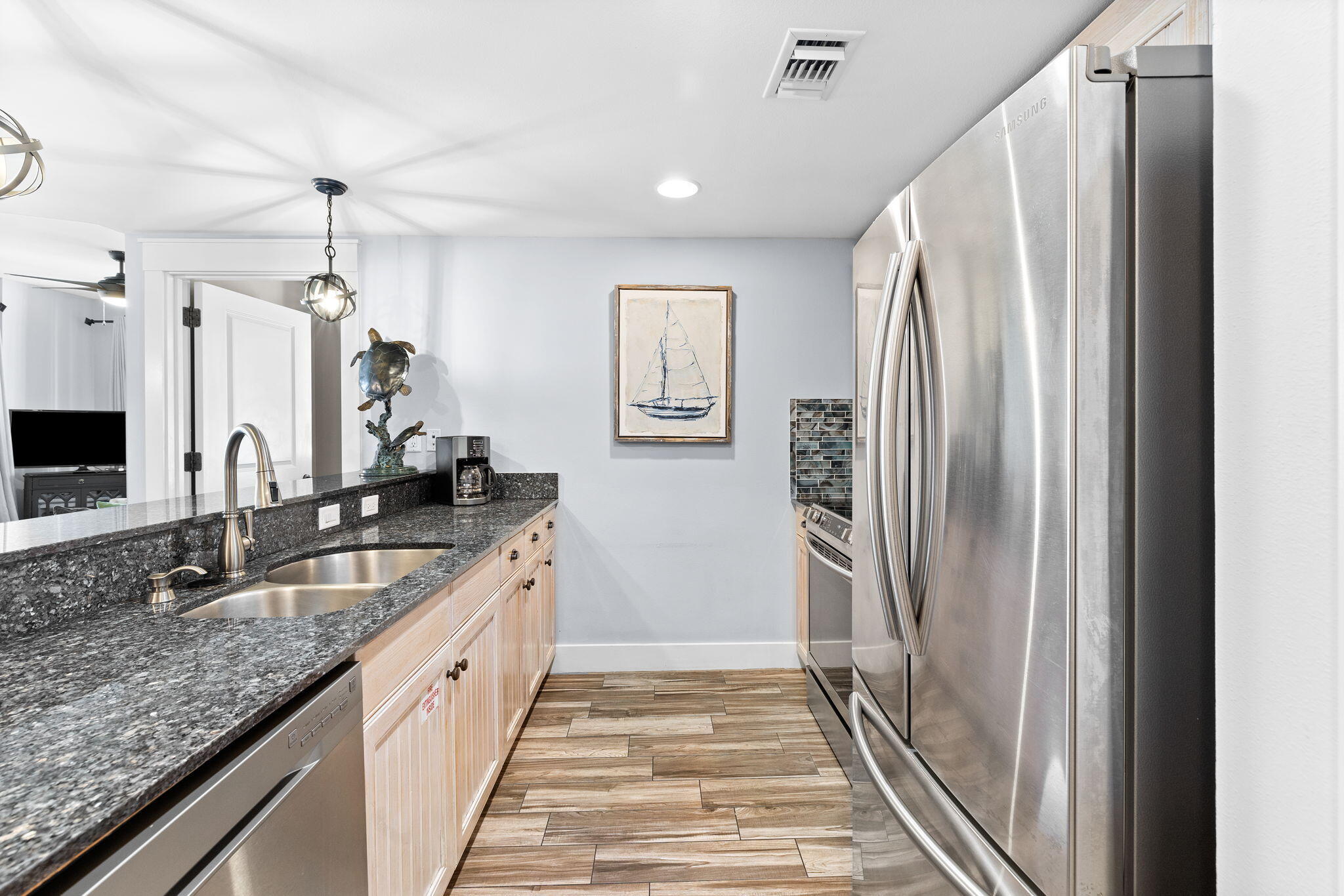 9100 Baytowne Wharf Boulevard, 464