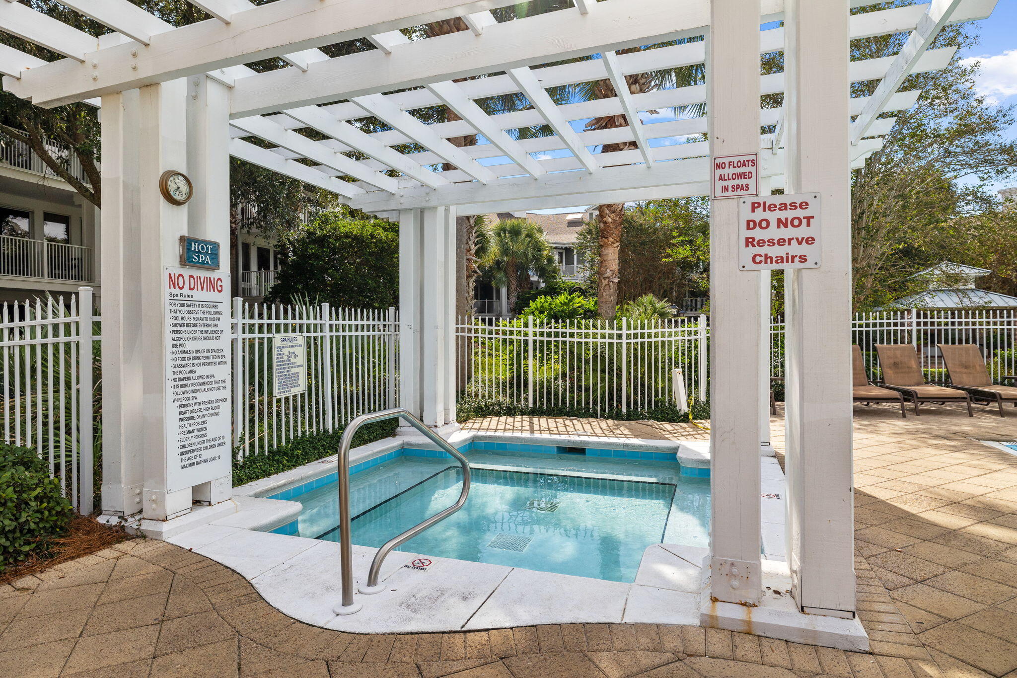 9100 Baytowne Wharf Boulevard, 464
