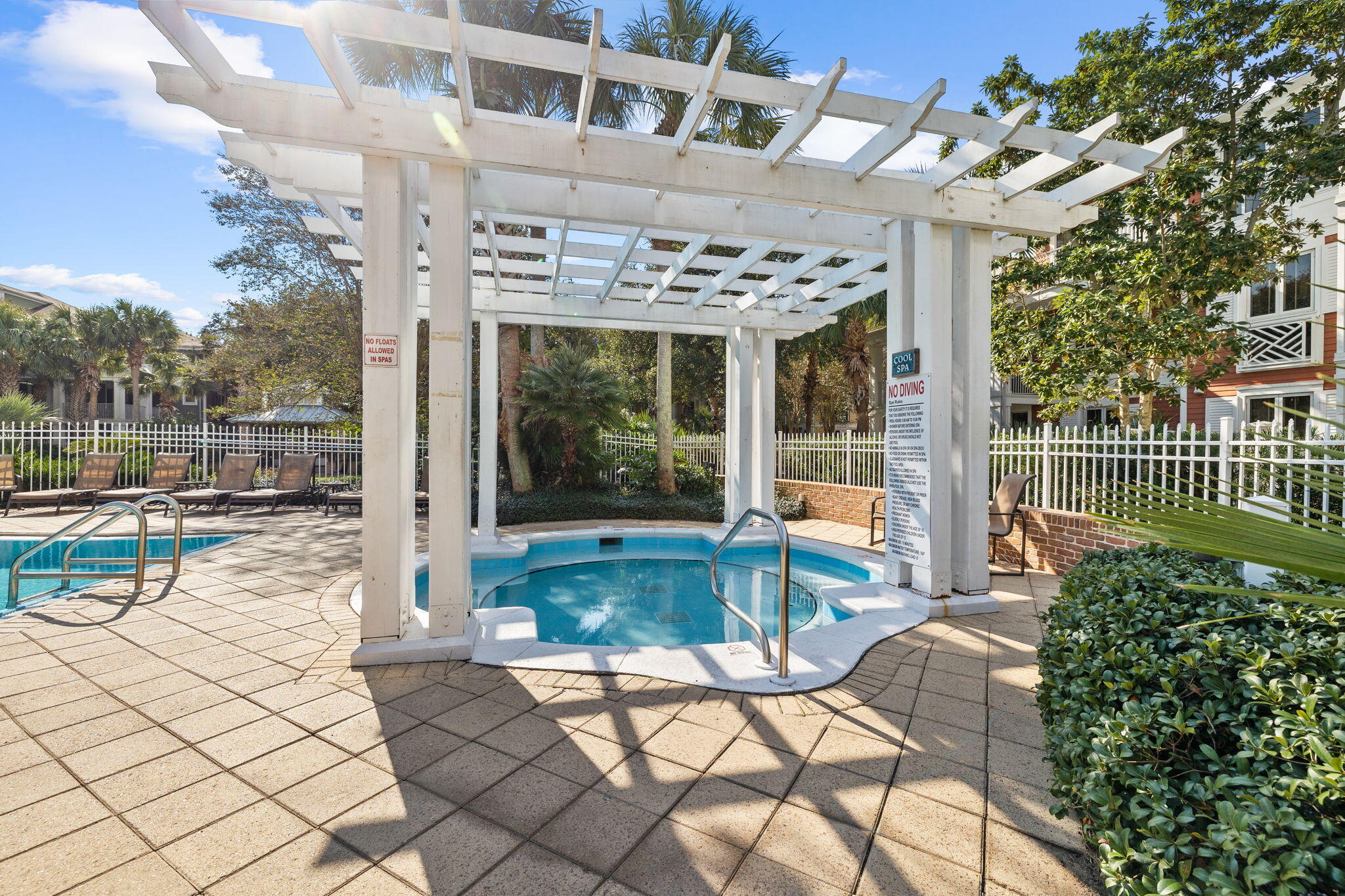 9100 Baytowne Wharf Boulevard, 464