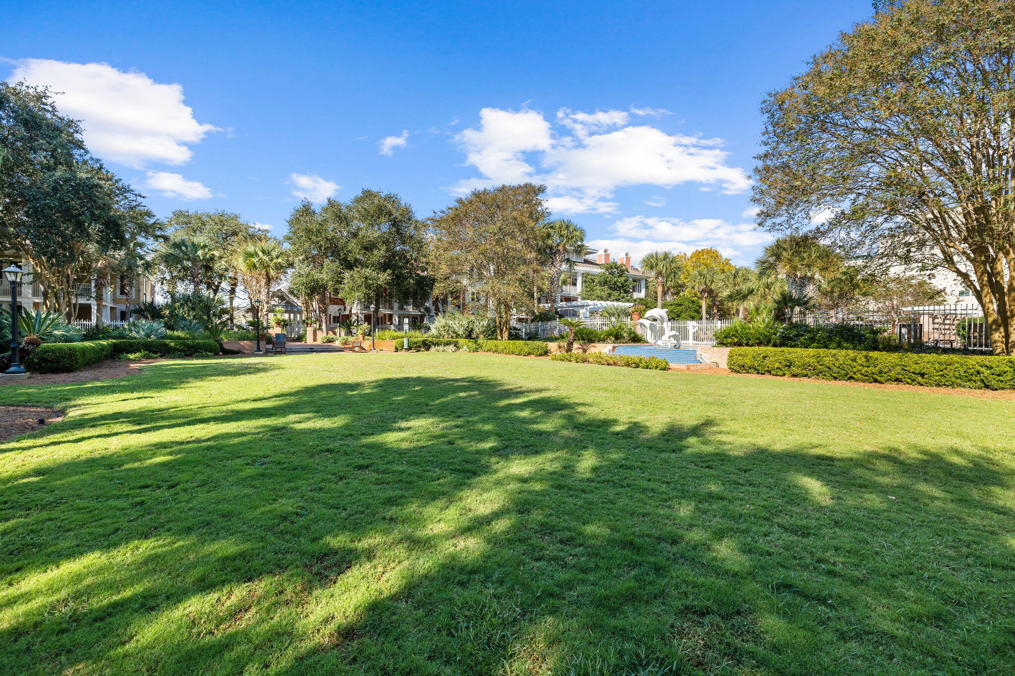 9100 Baytowne Wharf Boulevard, 464