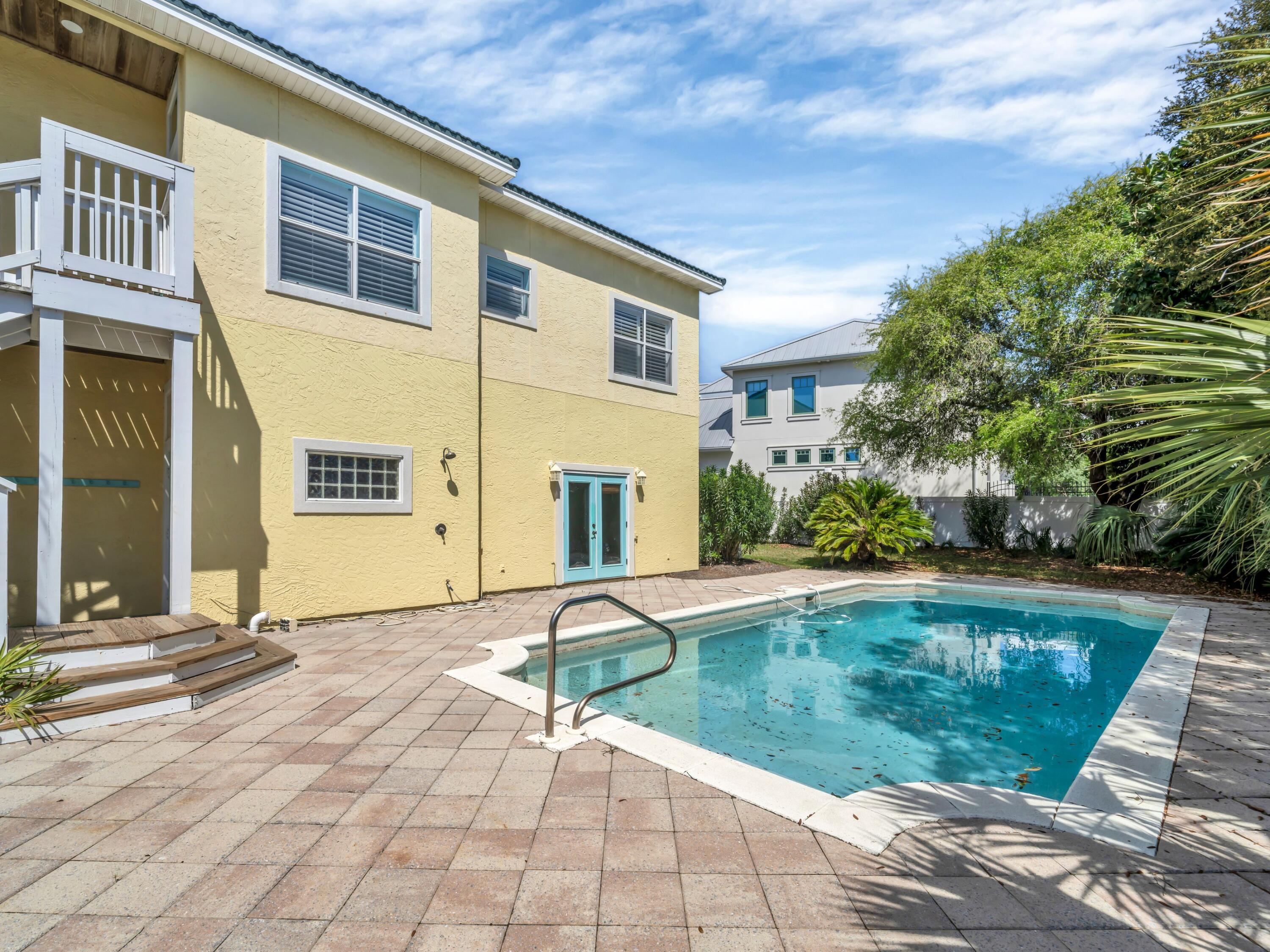 9 Walton Buena Vista Drive