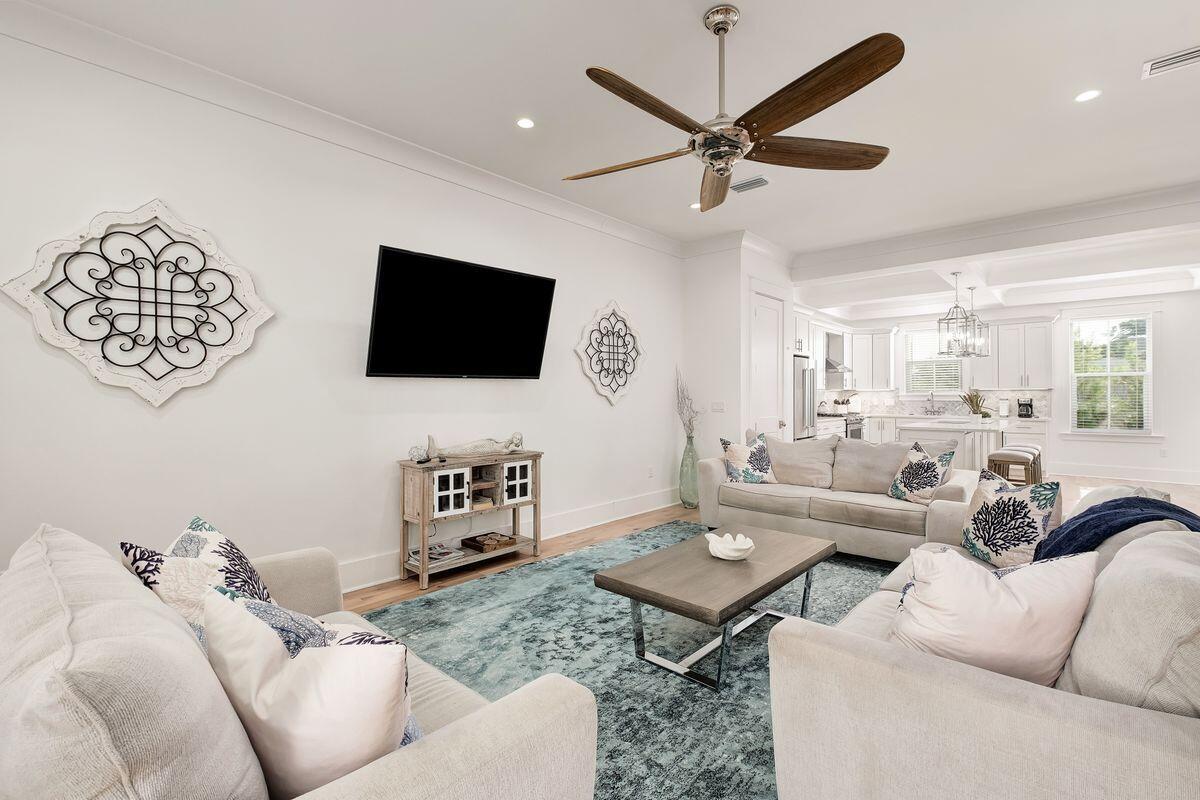 39 Saint Simon Circle