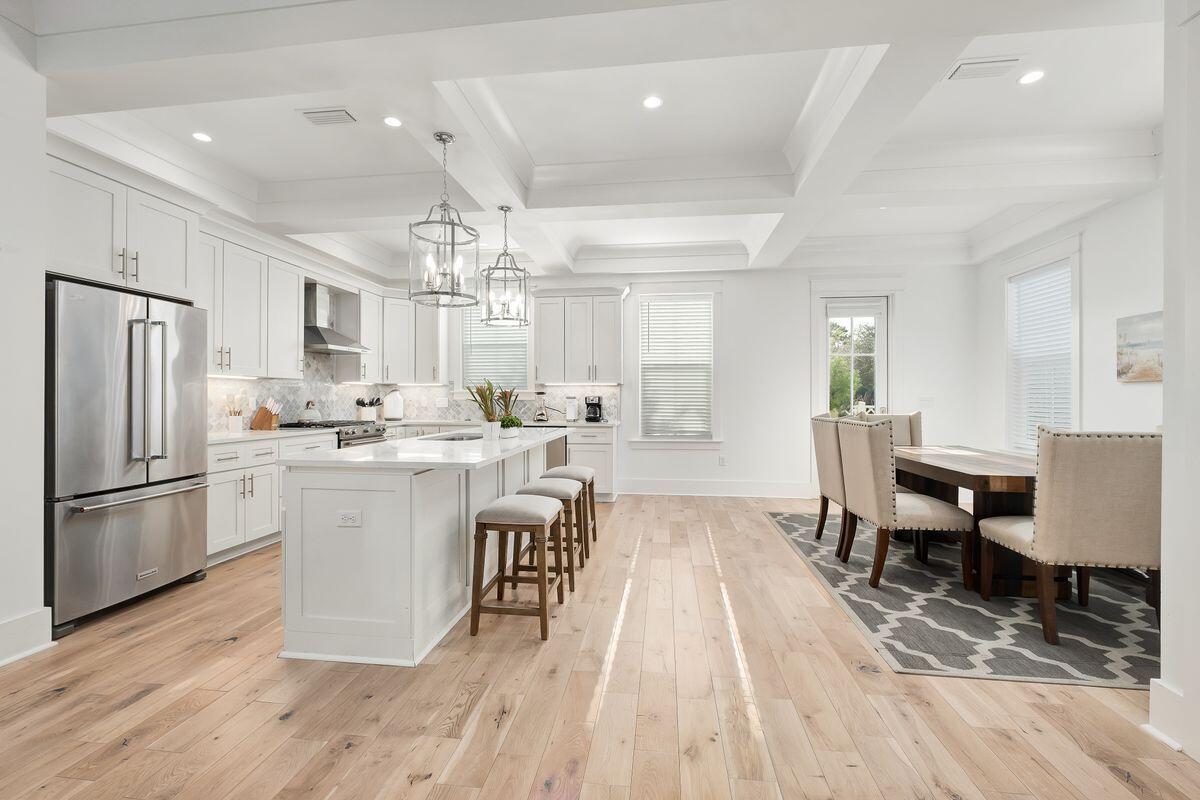 39 Saint Simon Circle