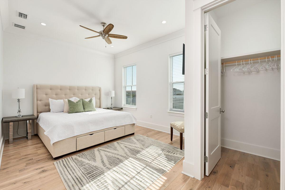 39 Saint Simon Circle