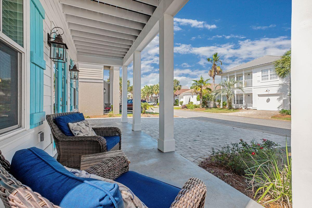 39 Saint Simon Circle