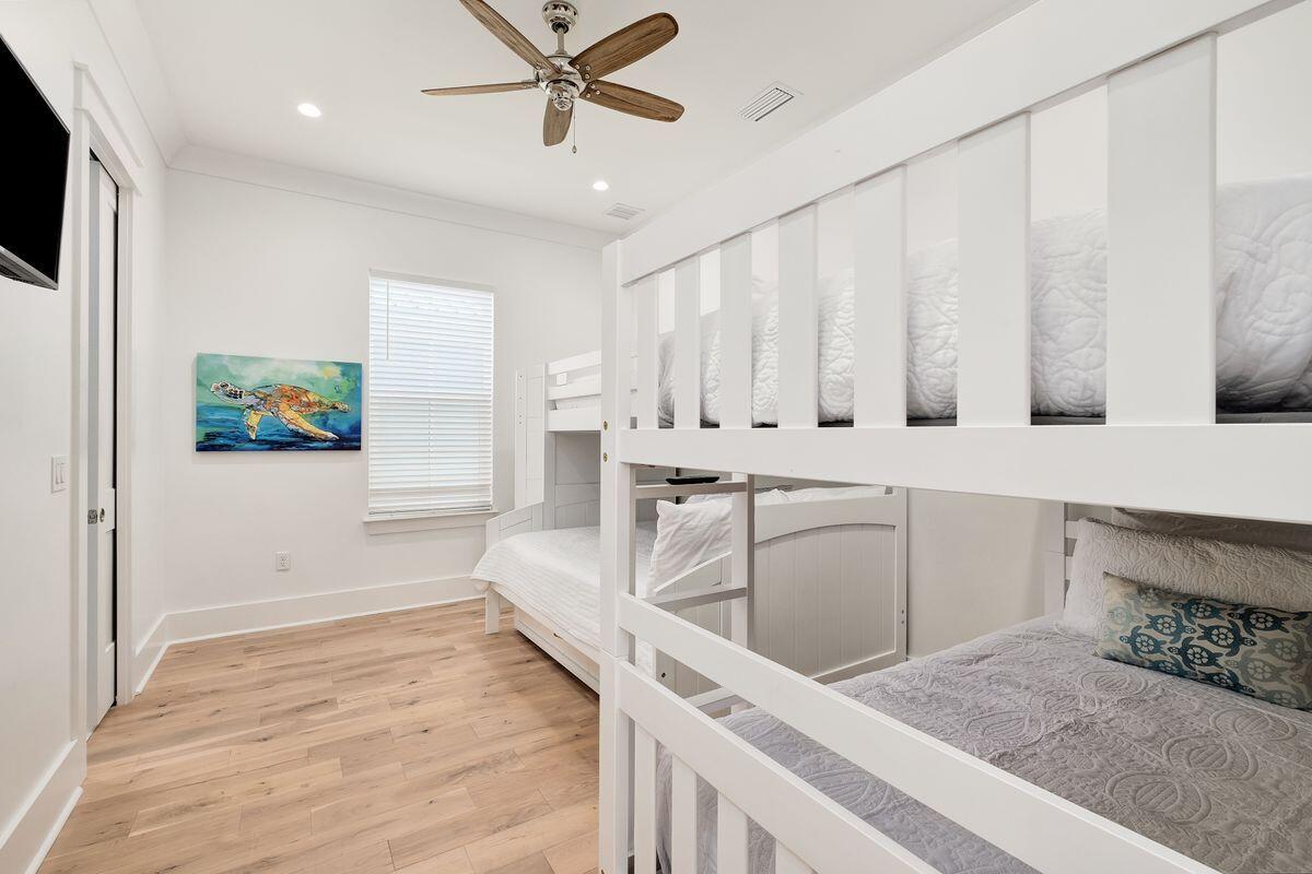 39 Saint Simon Circle