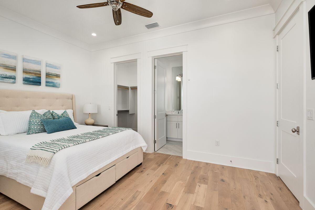 39 Saint Simon Circle