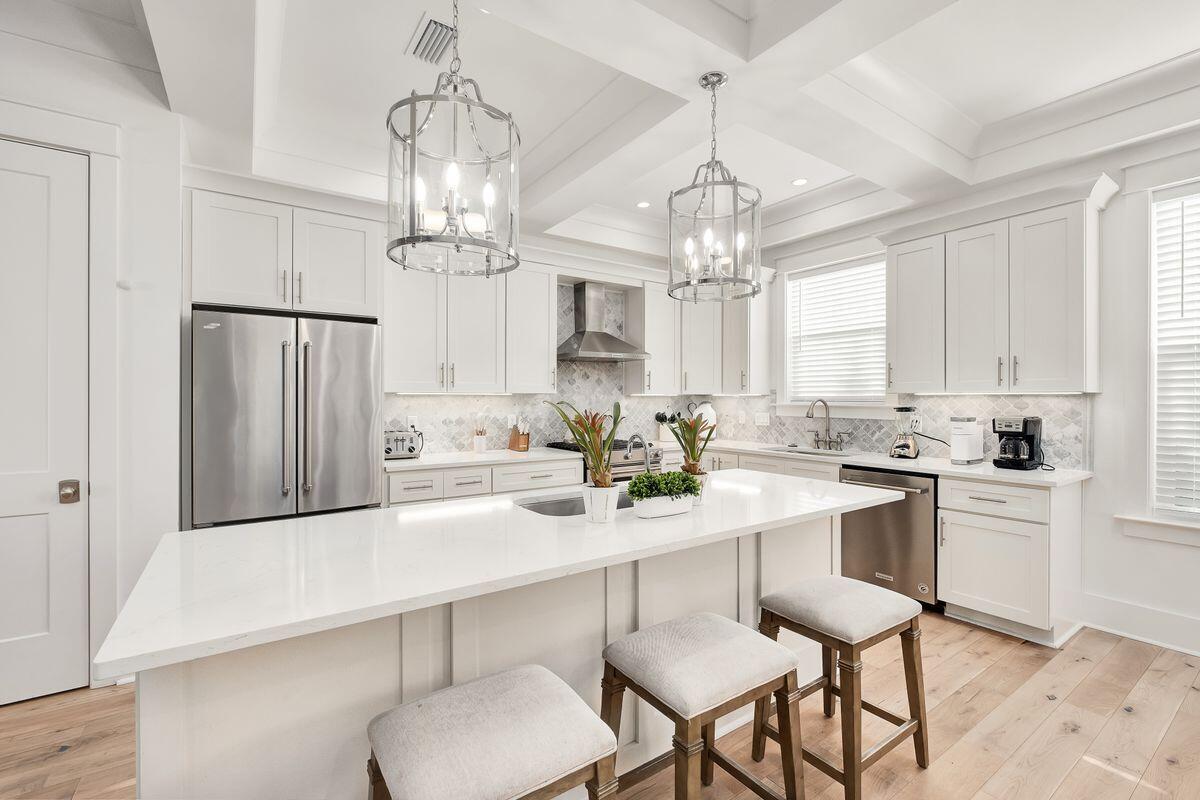 39 Saint Simon Circle