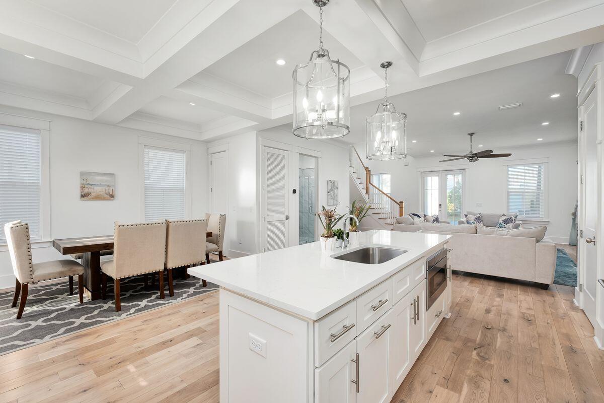 39 Saint Simon Circle