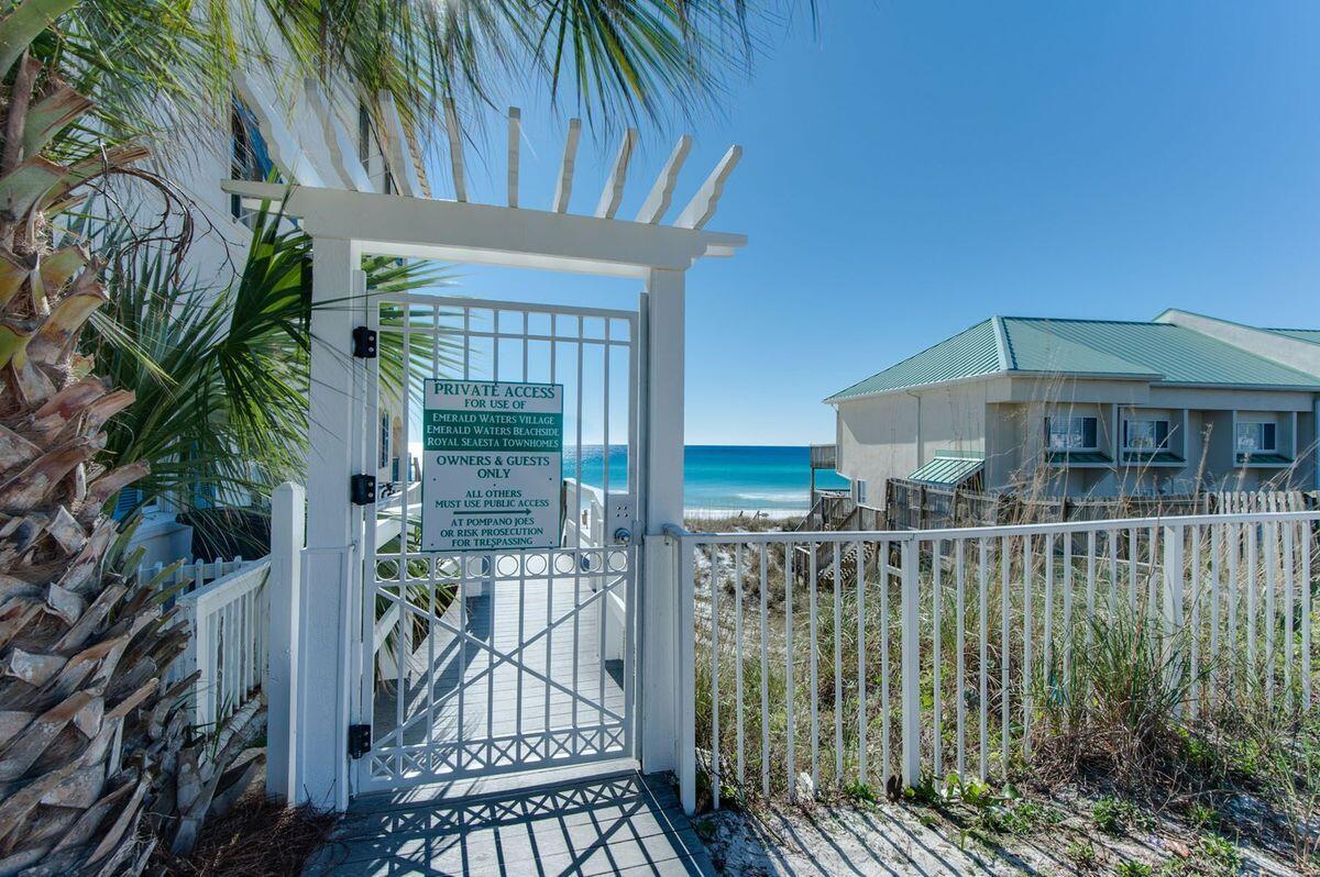 39 Saint Simon Circle
