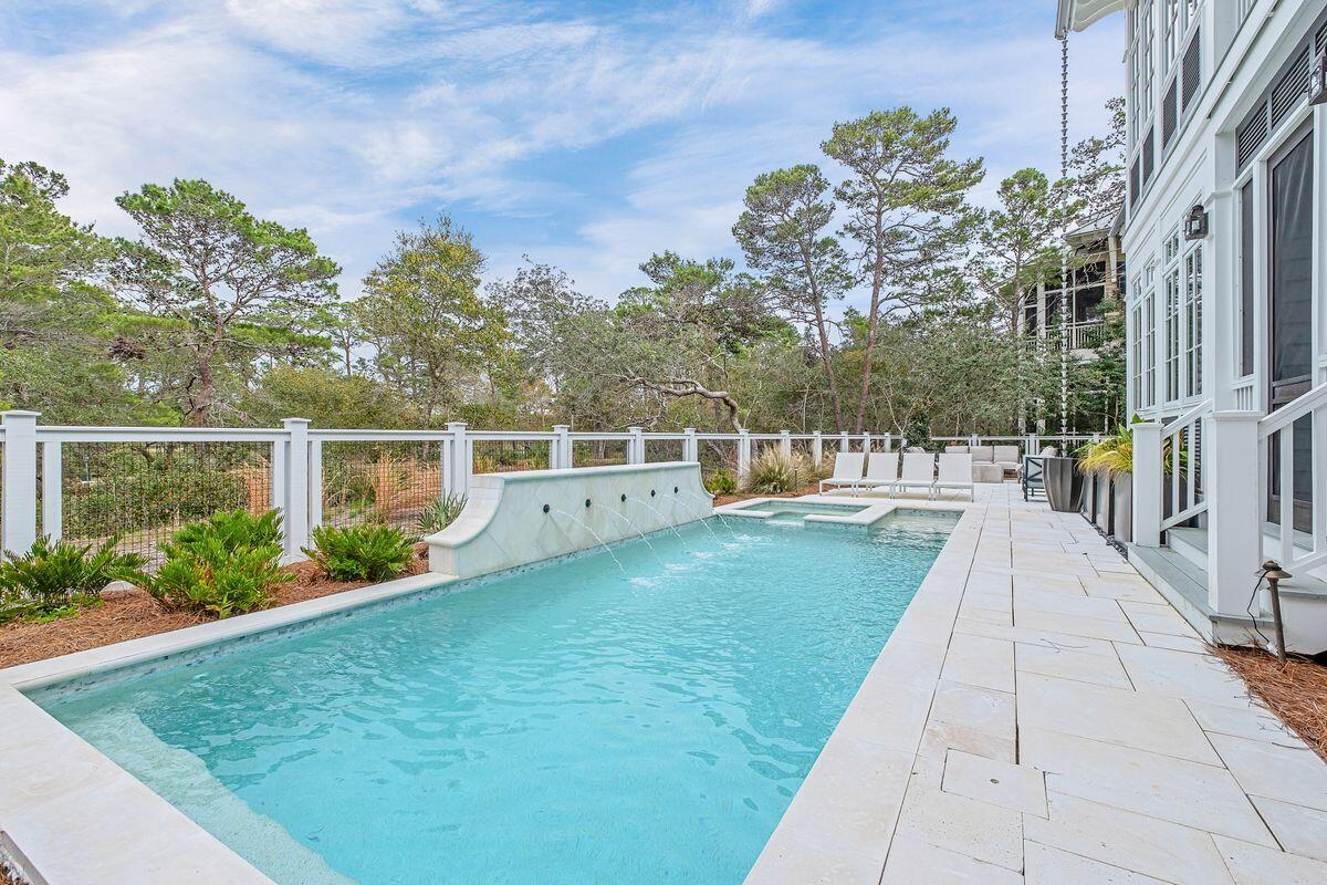445 Western Lake Drive