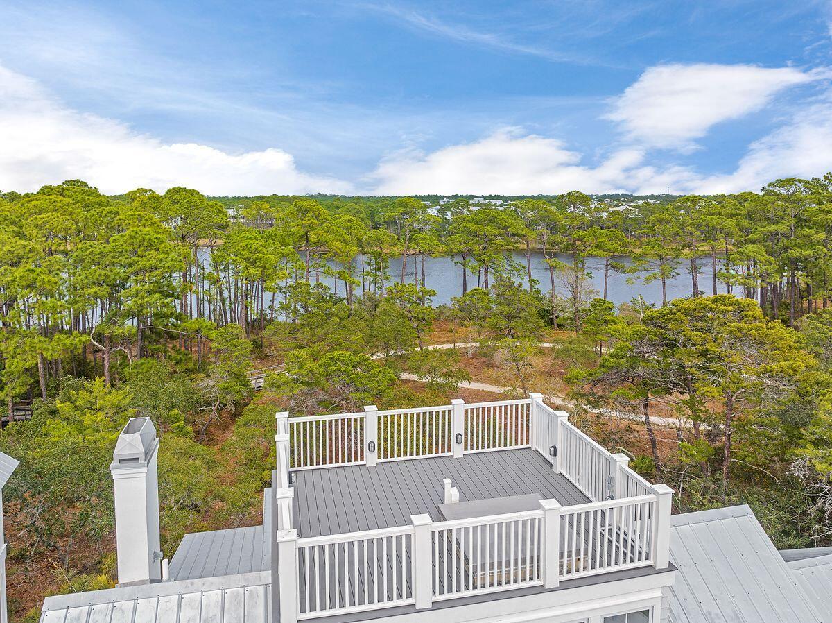 445 Western Lake Drive