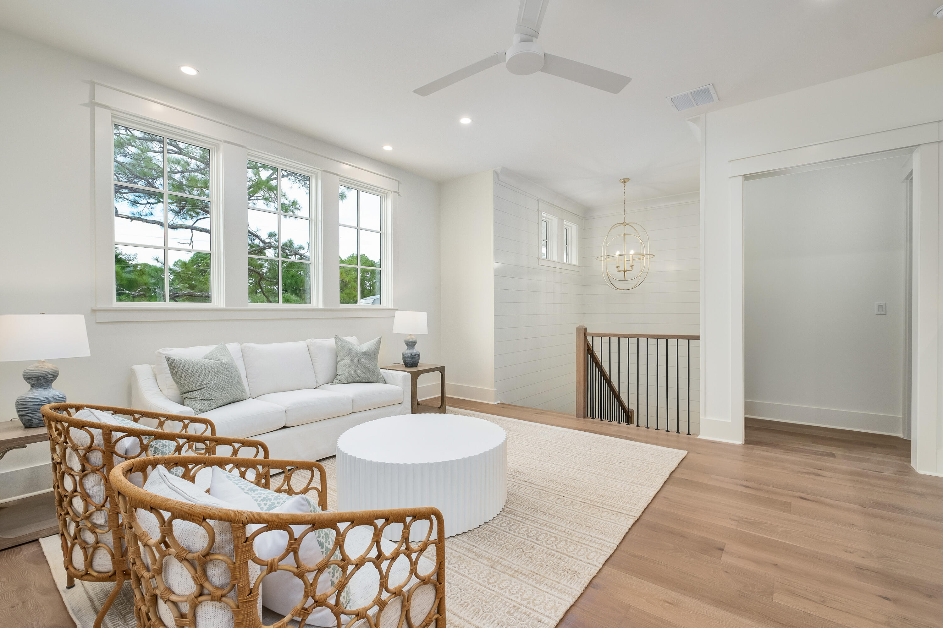 43 Lakeview Drive