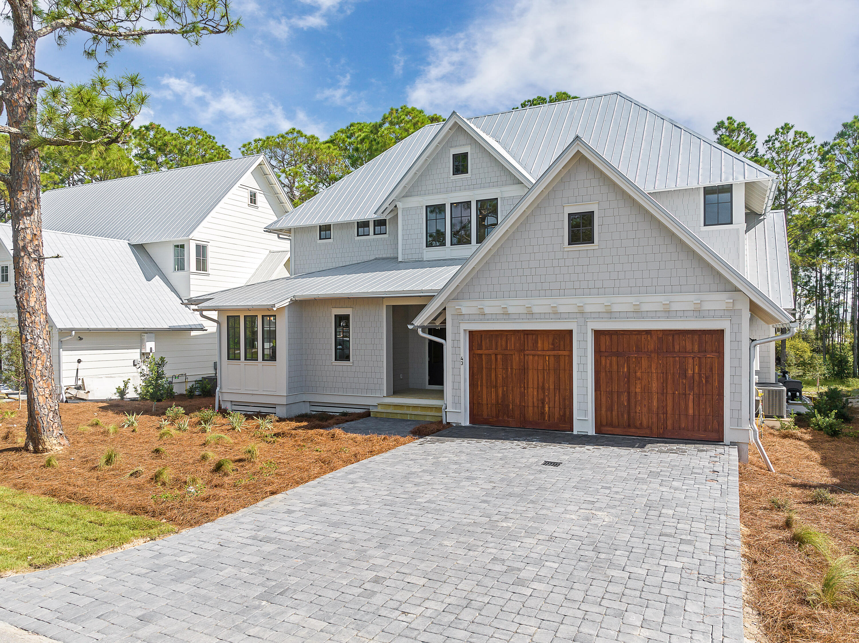43 Lakeview Drive