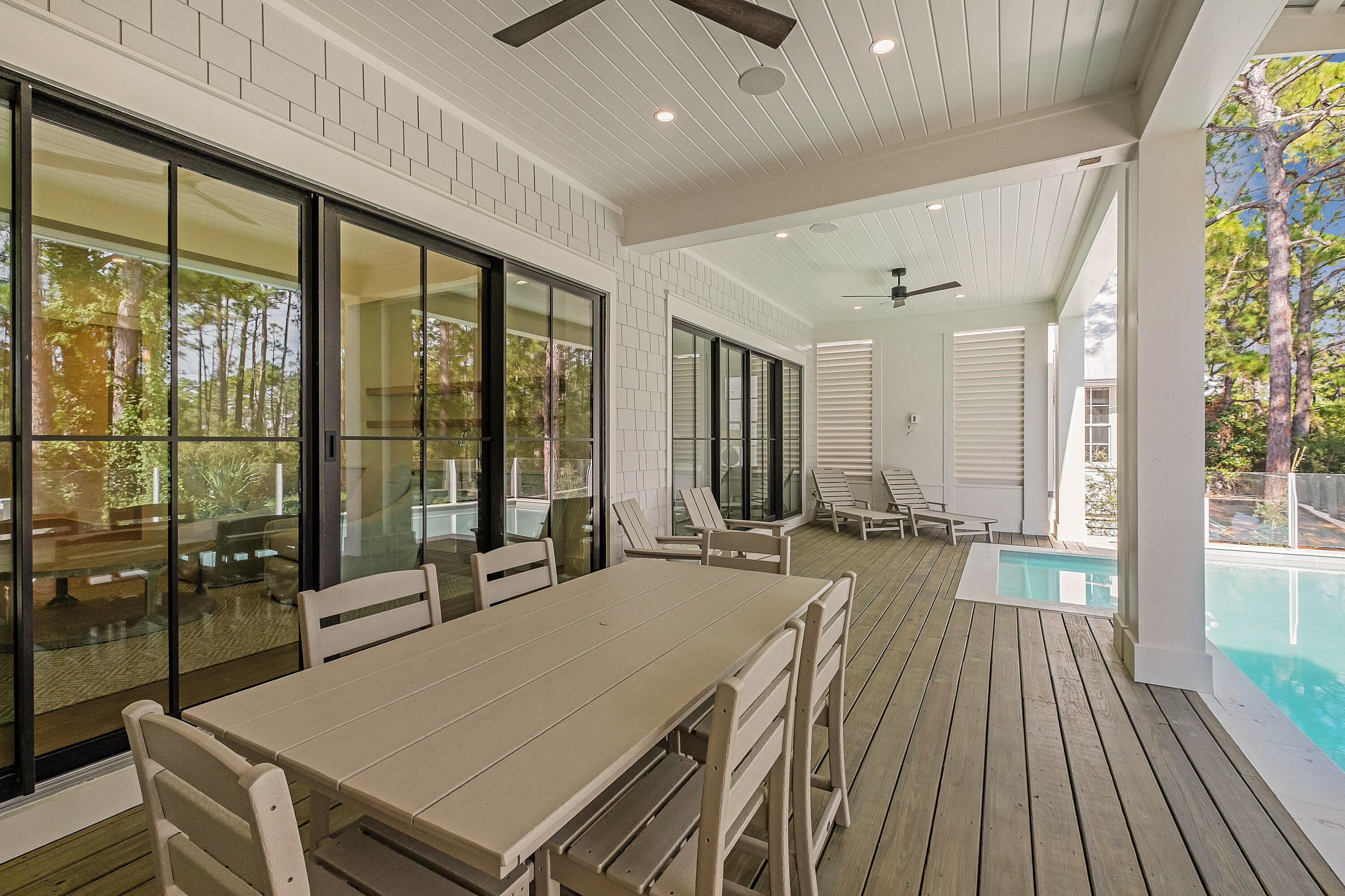 43 Lakeview Drive